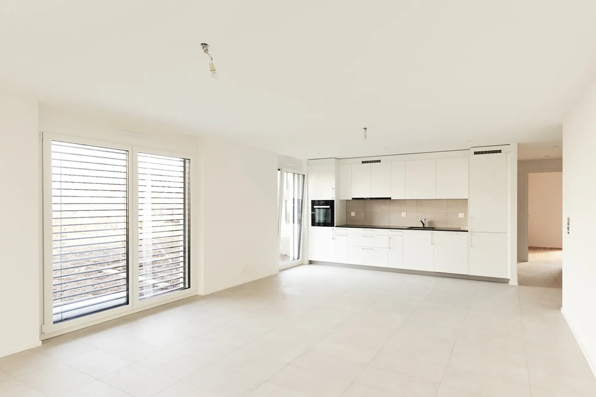 Beautiful apartment ideally located in a quiet area, close to shops