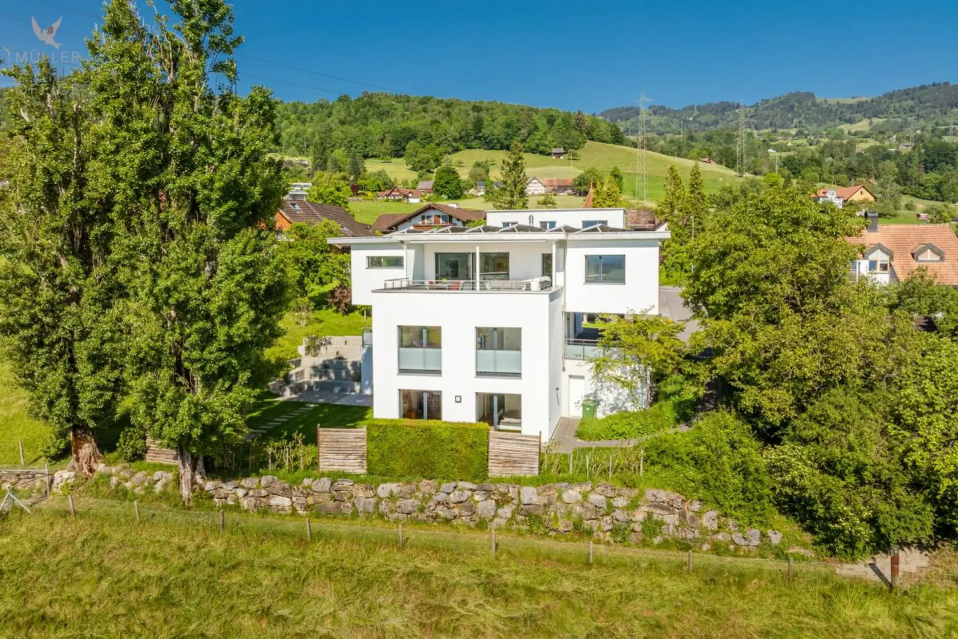 Maison de famille exclusive de 6 1/2 pièces avec une finition de haute qualité