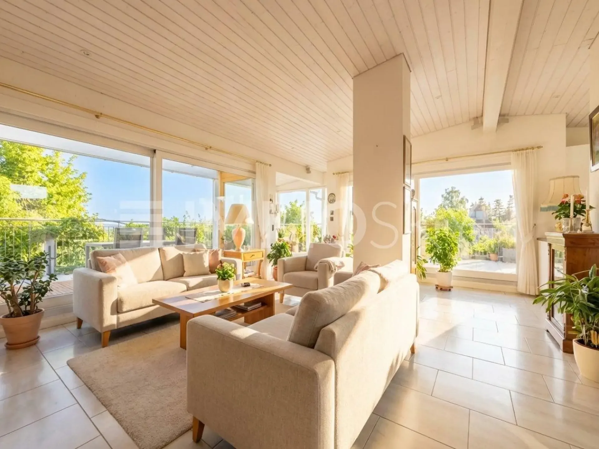 Un siège de loge au-dessus des toits - Penthouse avec grande terrasse