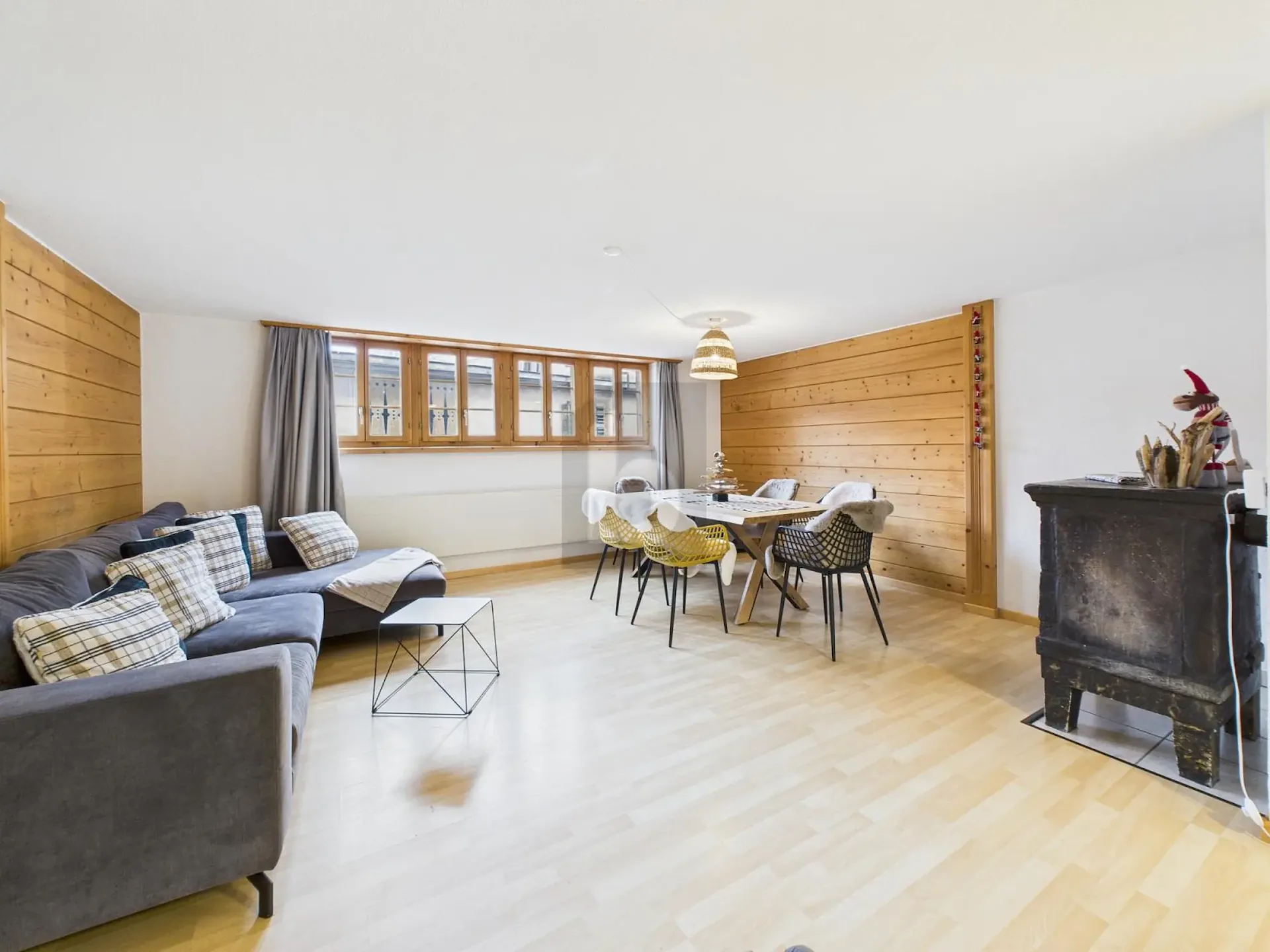 IMMEDIATELY AVAILABLE NEAR FLIMS, LAAX, DISENTIS