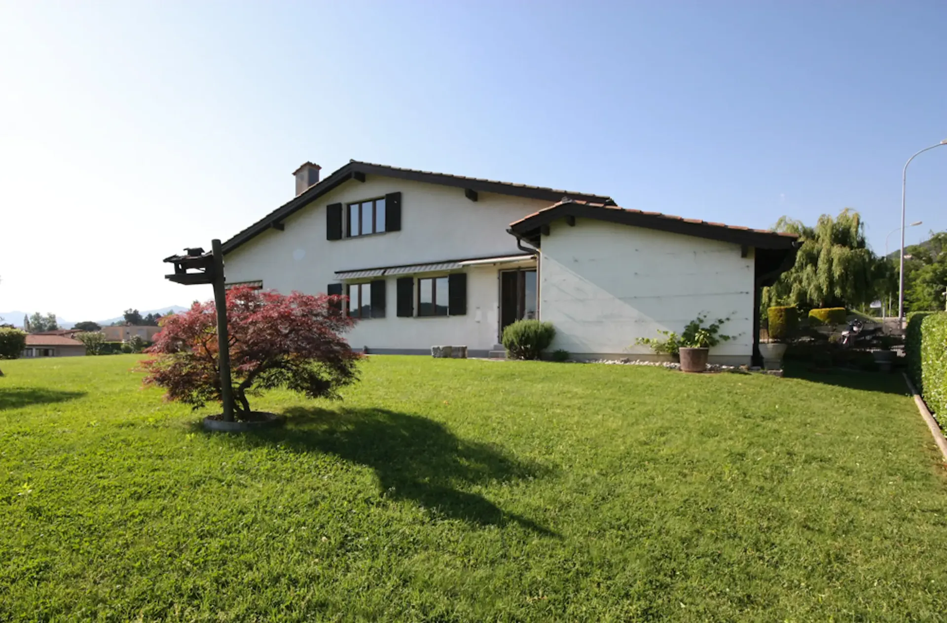 Villa signorile in posizione tranquilla e soleggiata