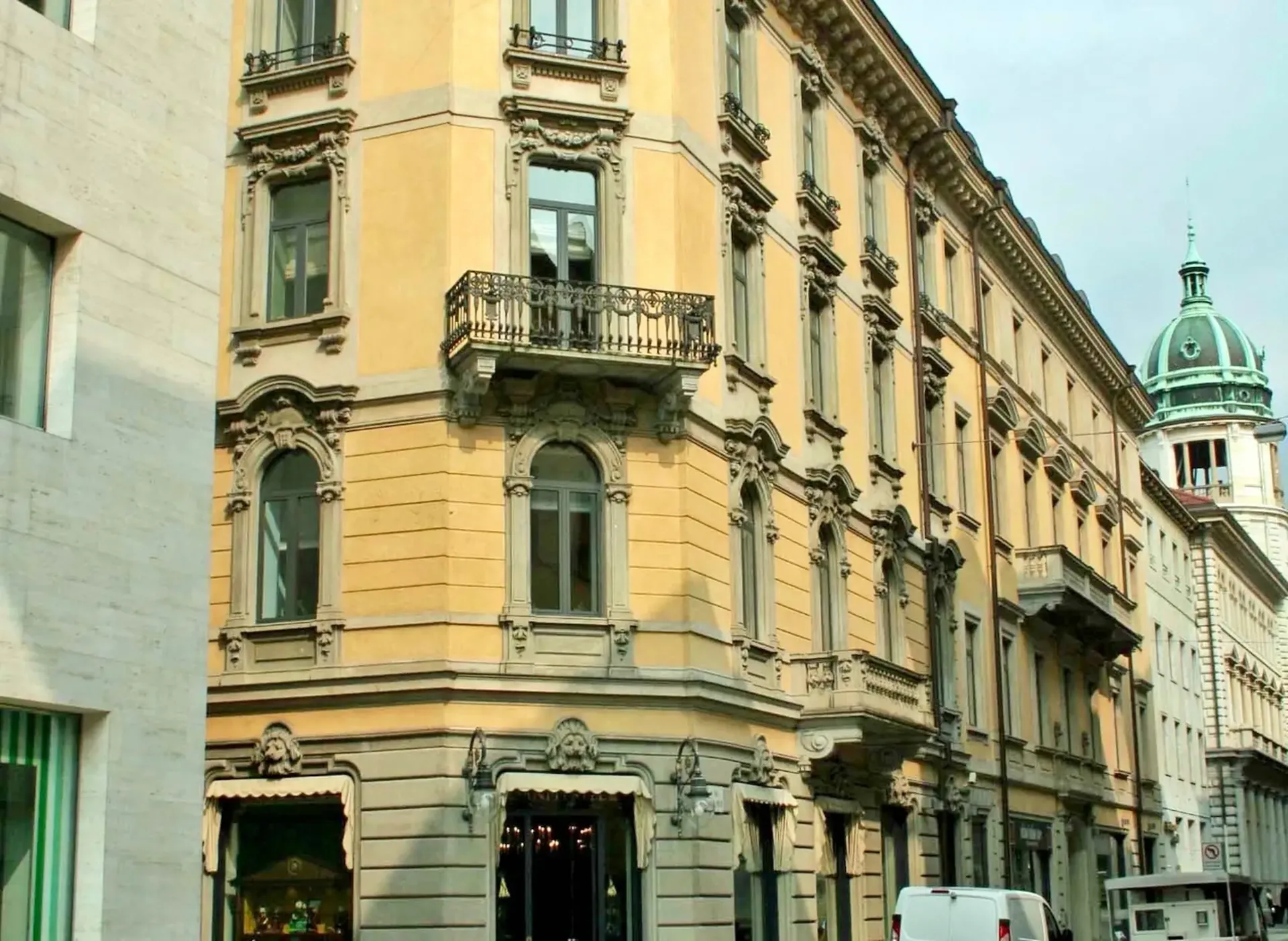 Elegante ufficio / appartamento di rappresentanza in centro Lugano