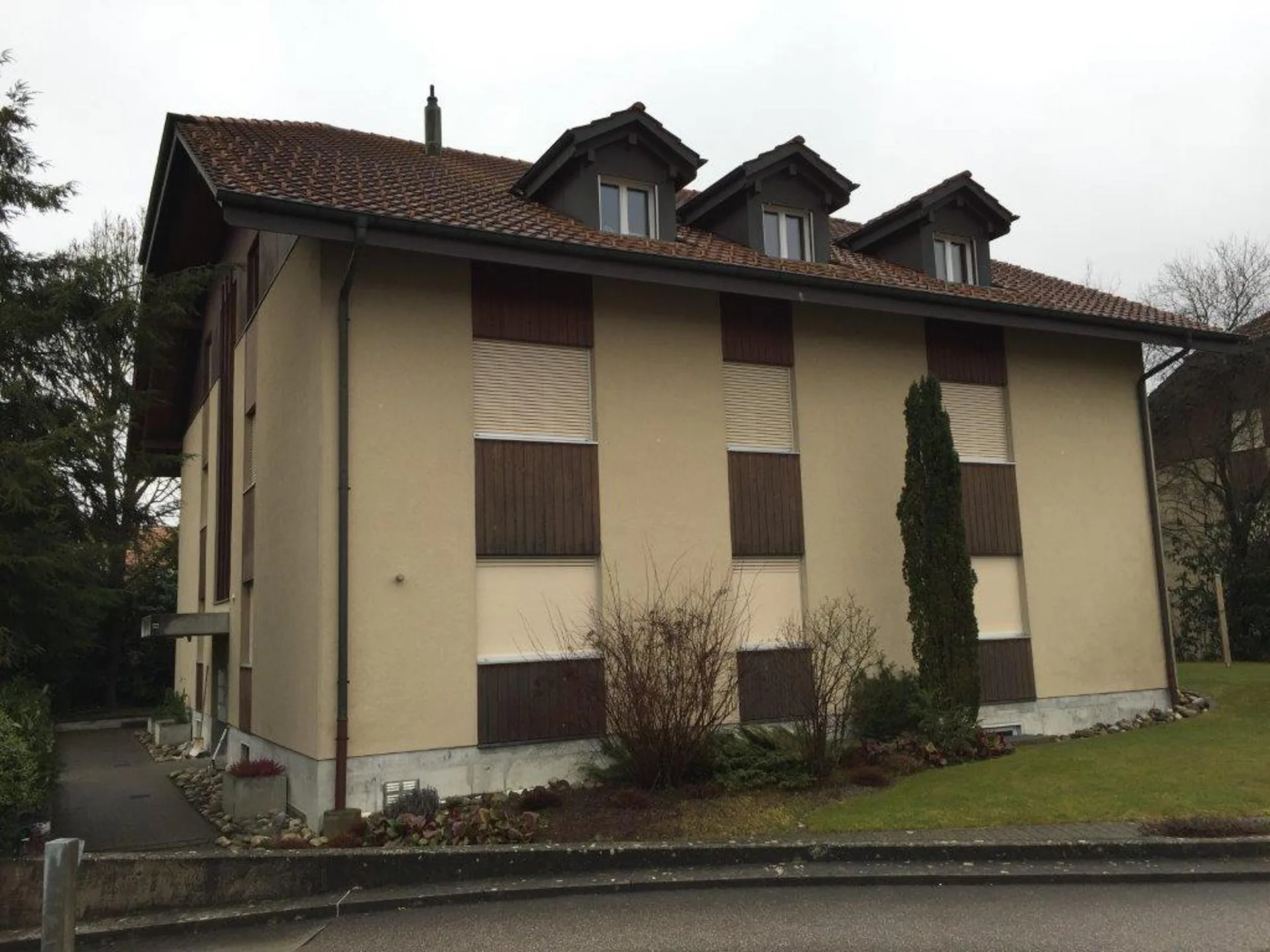 3 1/2-Zimmerwohnung, 2. Stock links