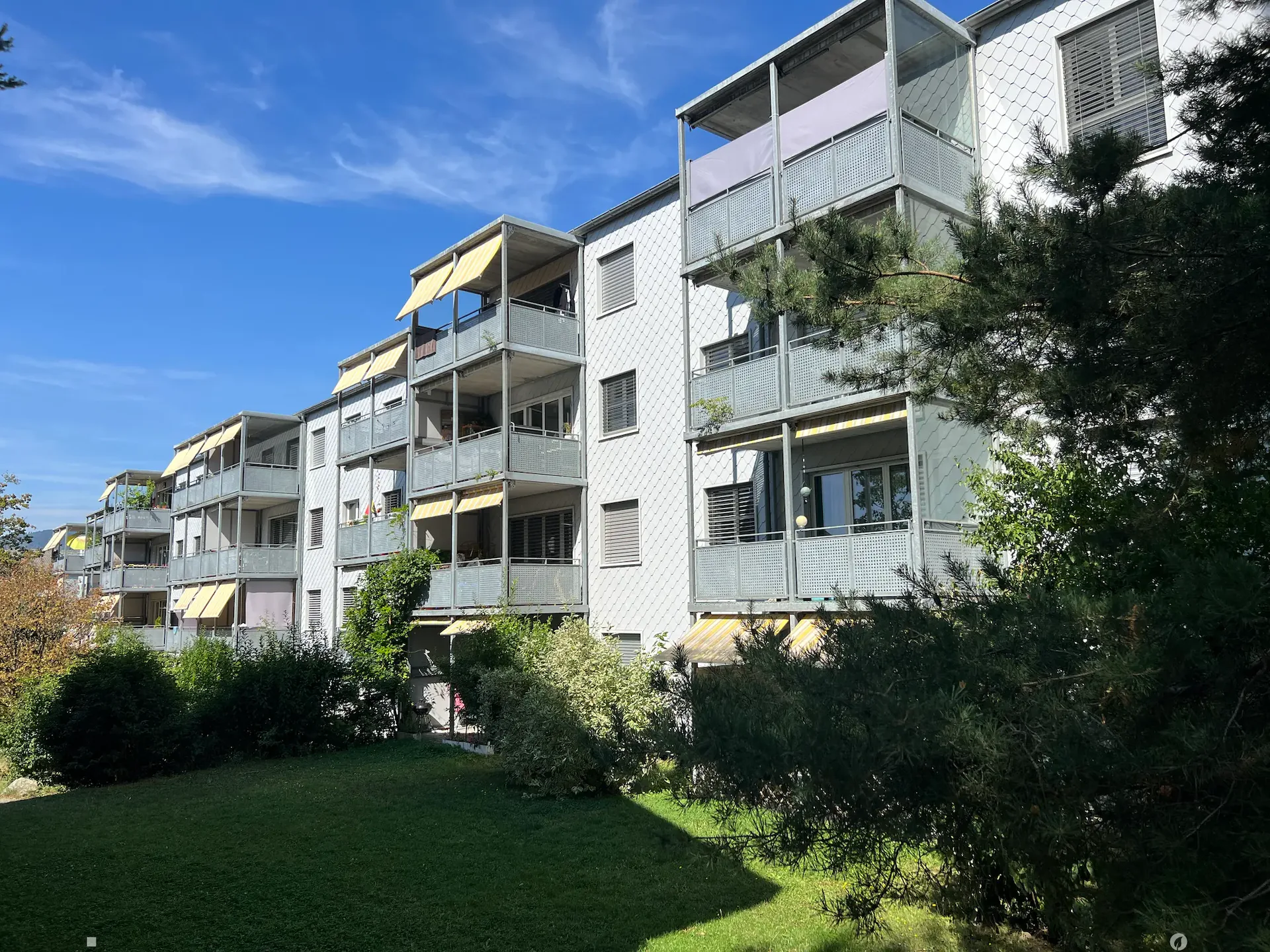 Helle 4½-Zimmerwohnung / appartement lumineux de 4½ pièces