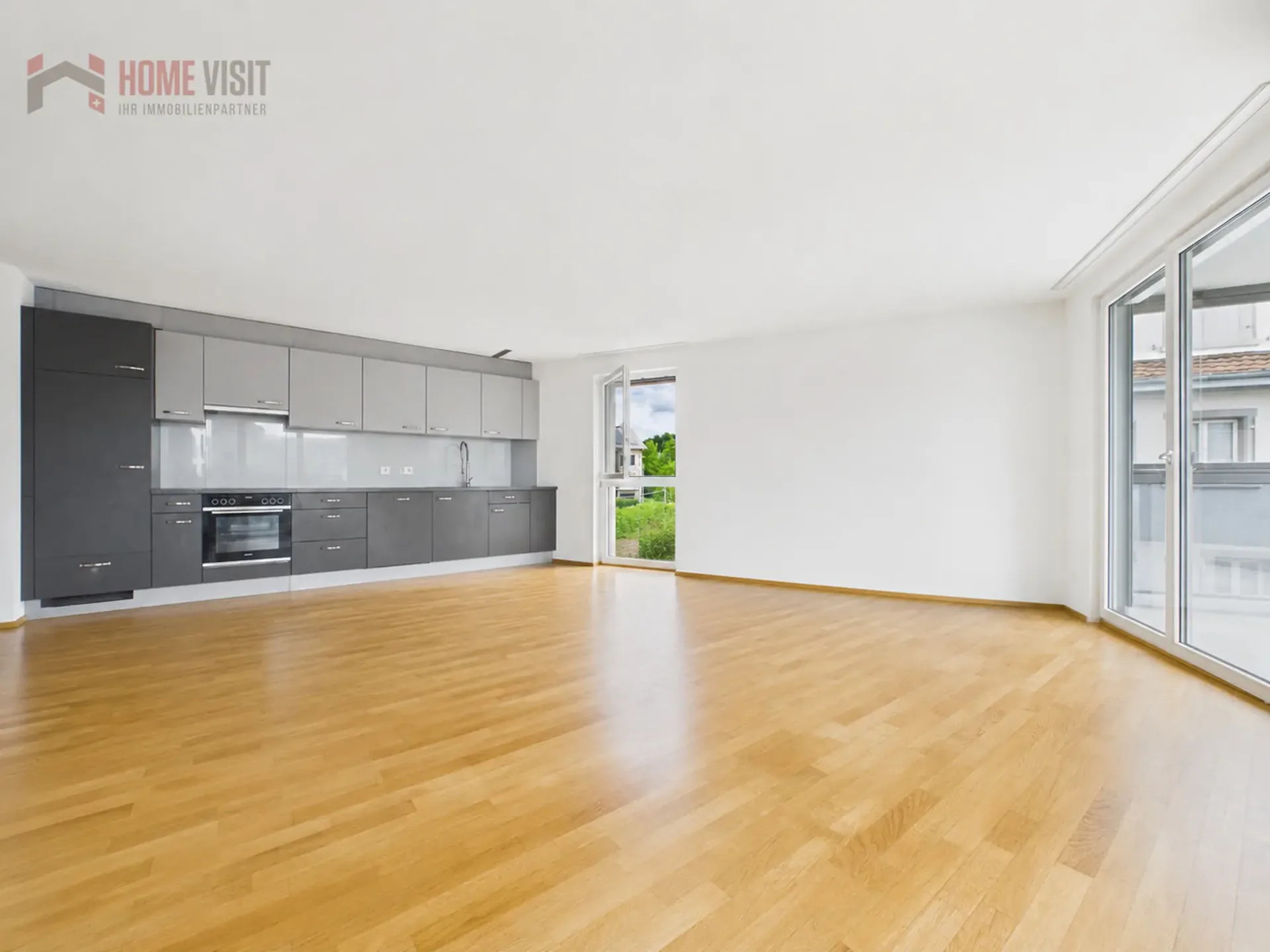 Light, Space & Quality of Life - stylish 4½-room apartment in Dornach