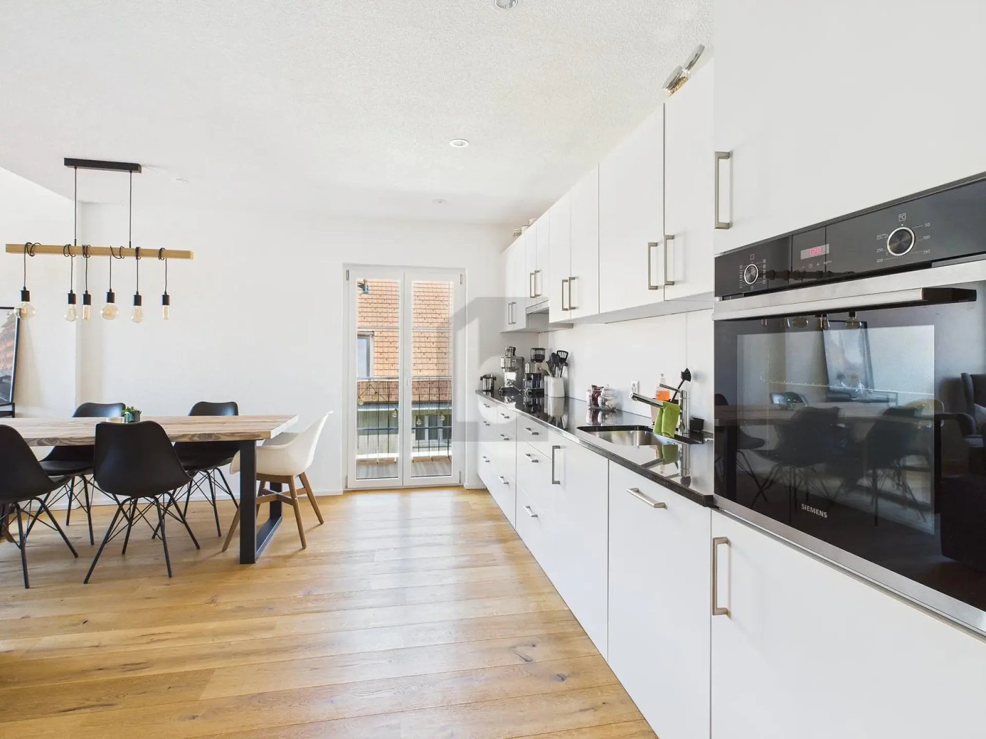 OPEN LIVING AND DINING AREA (14)