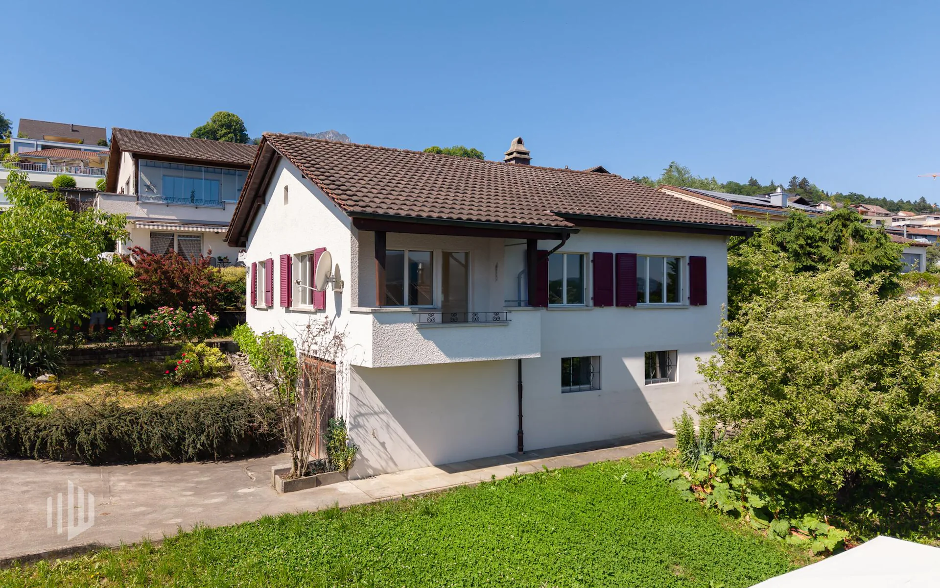 ImmoWyss - Your new home with design freedom and lake view
