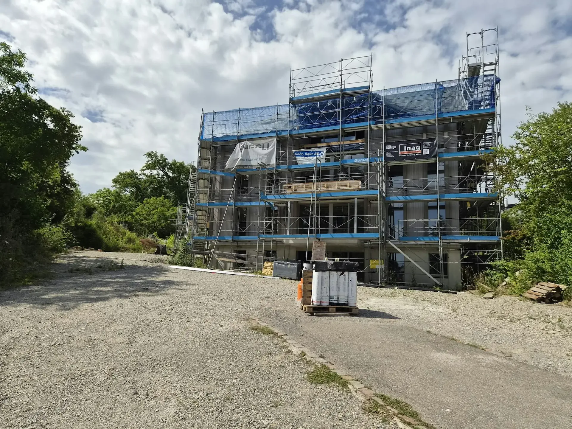 Appartamenti di 3,5 locali in mansarda in una posizione da sogno sul lago di Greifensee