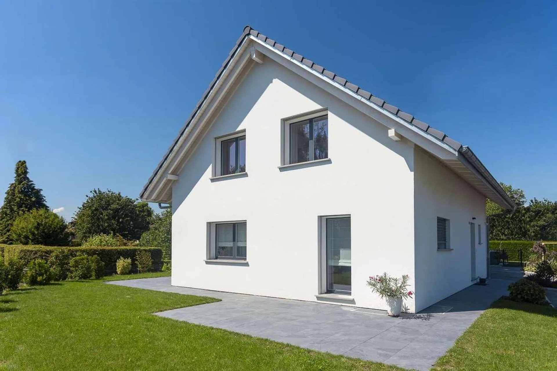 Entre lacs et nature, votre villa individuelle sur mesure