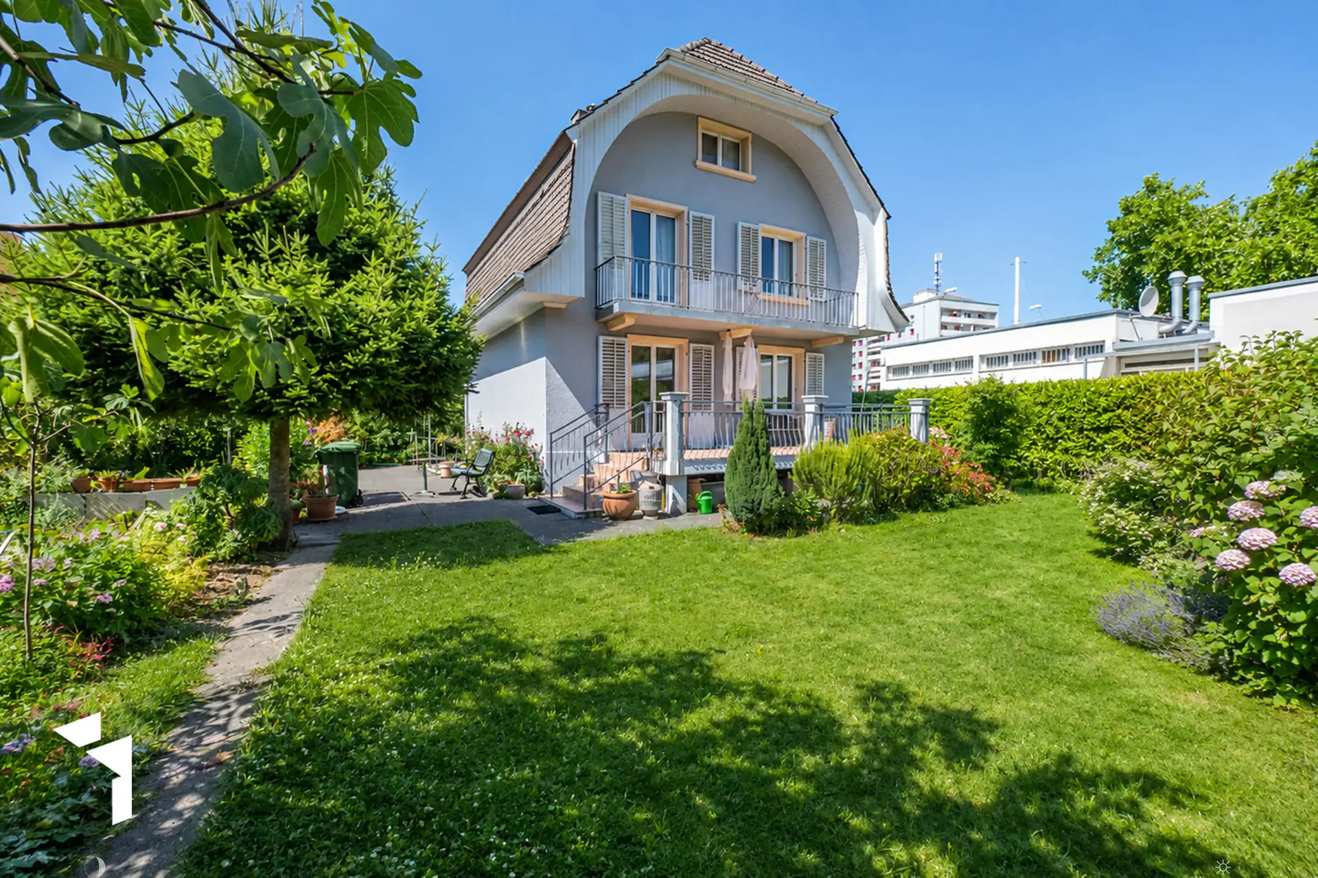Fehr Immobilier - Maison de 5,5 pièces très bien entretenue en centre-ville