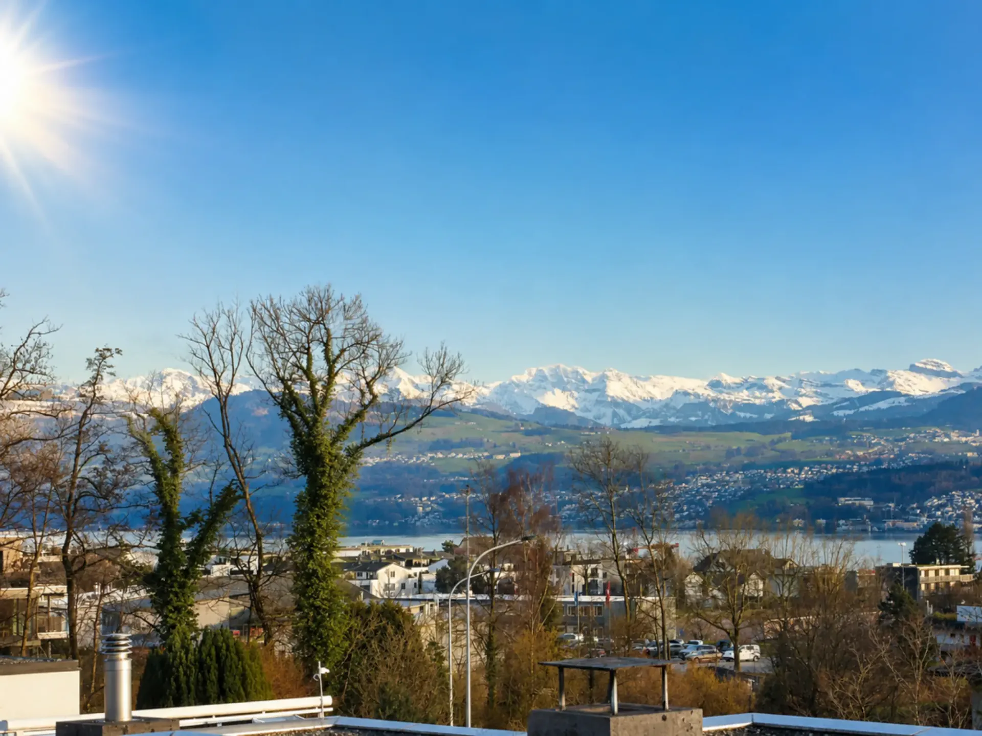 Maison de terrasse de 4,5 pièces avec vue sur le lac et la vue à 180 degrés !
