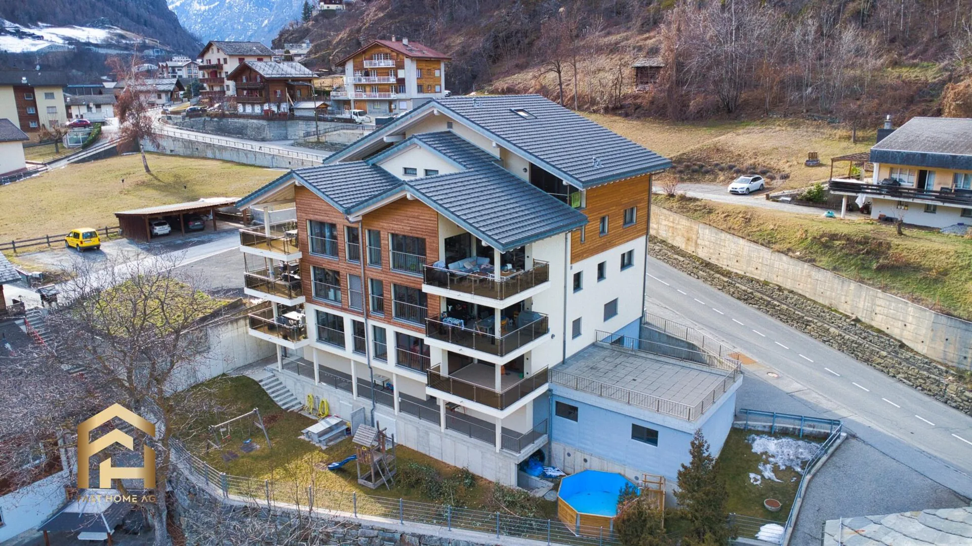 Spacious family apartment with two balconies in Stalden