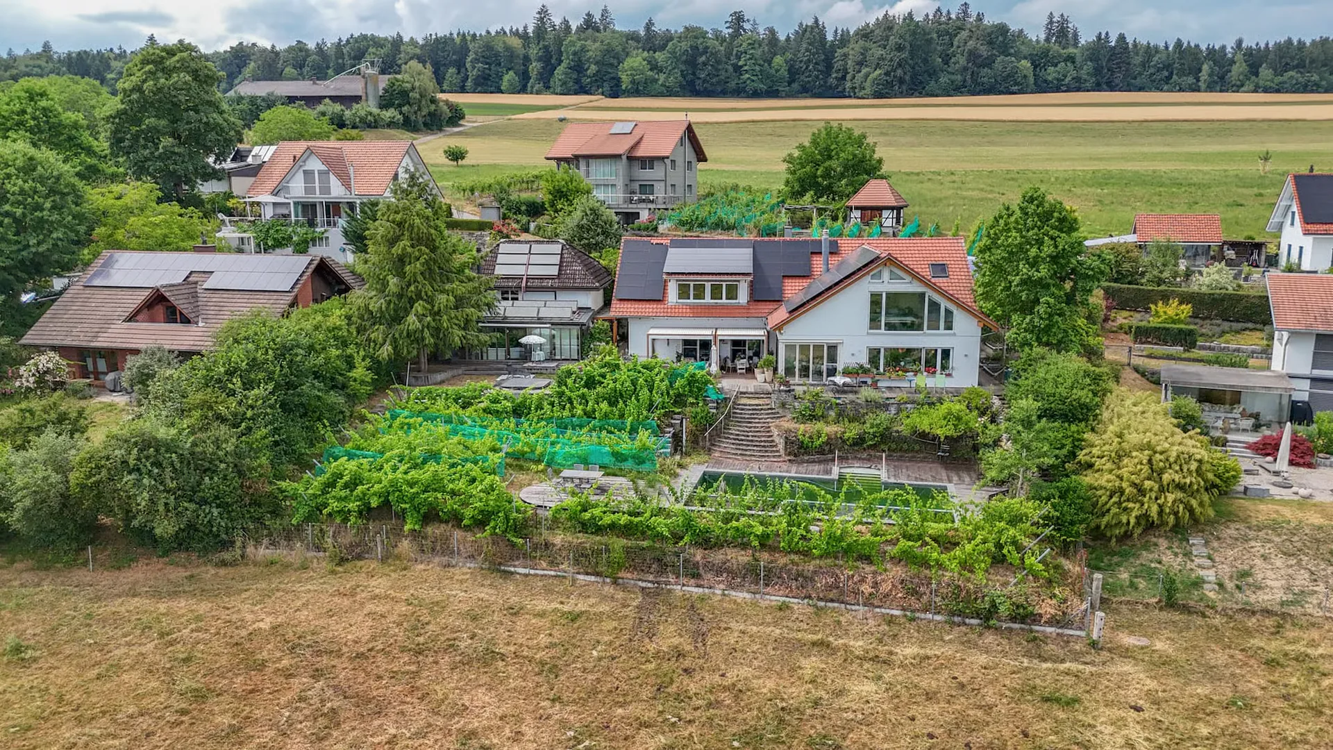 Vivere e Affittare - Proprietà Esclusiva con Vista Panoramica
