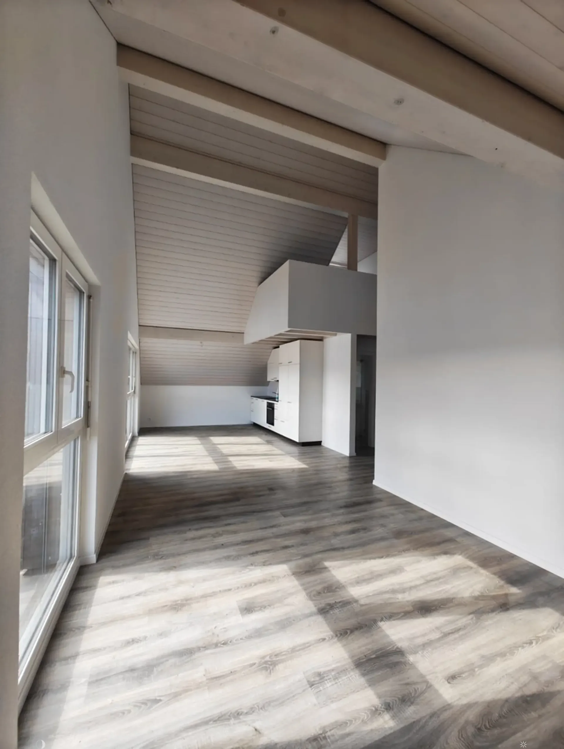 Moderne 3.5-Zimmerduplexwohnung im 3. Stock
