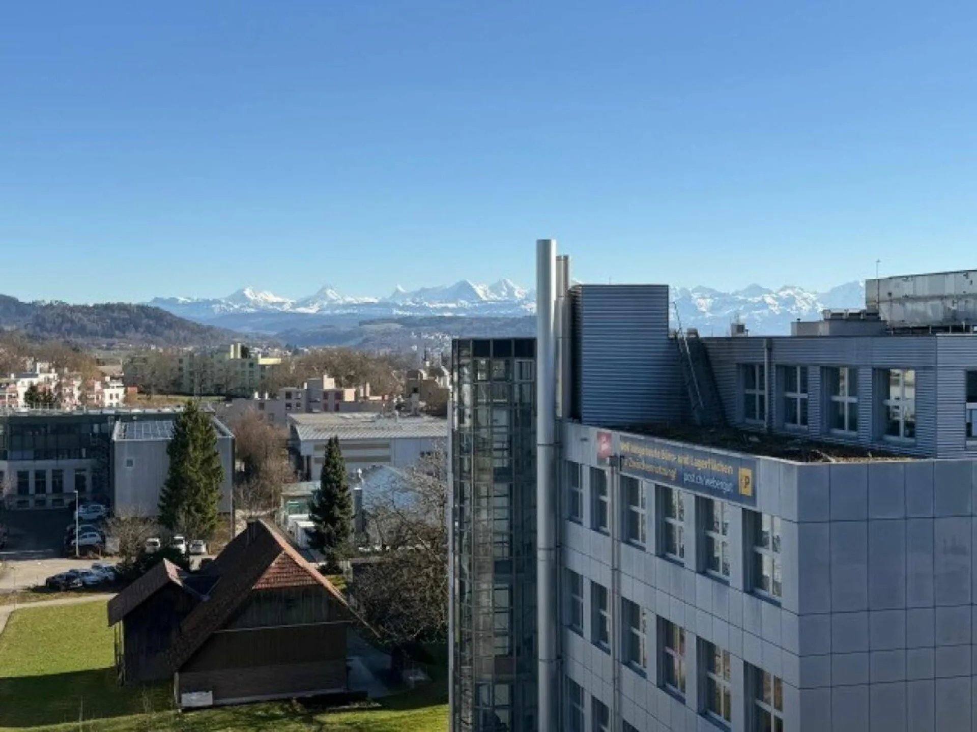 Appartement d'attique de 4 ½ pièces avec vue imprenable sur les Alpes bernoises
