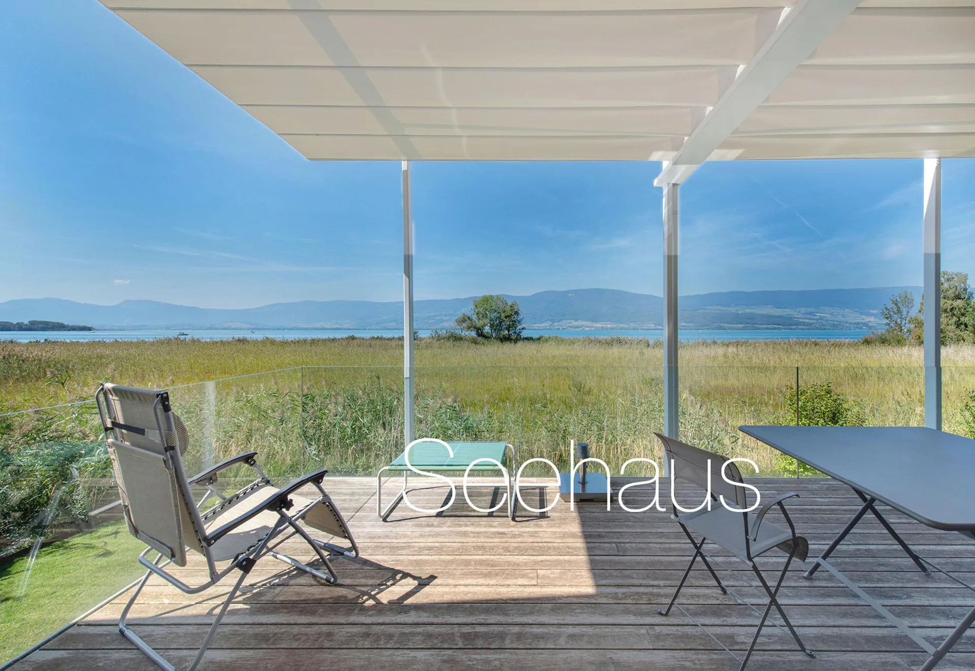 Living experience by the lake