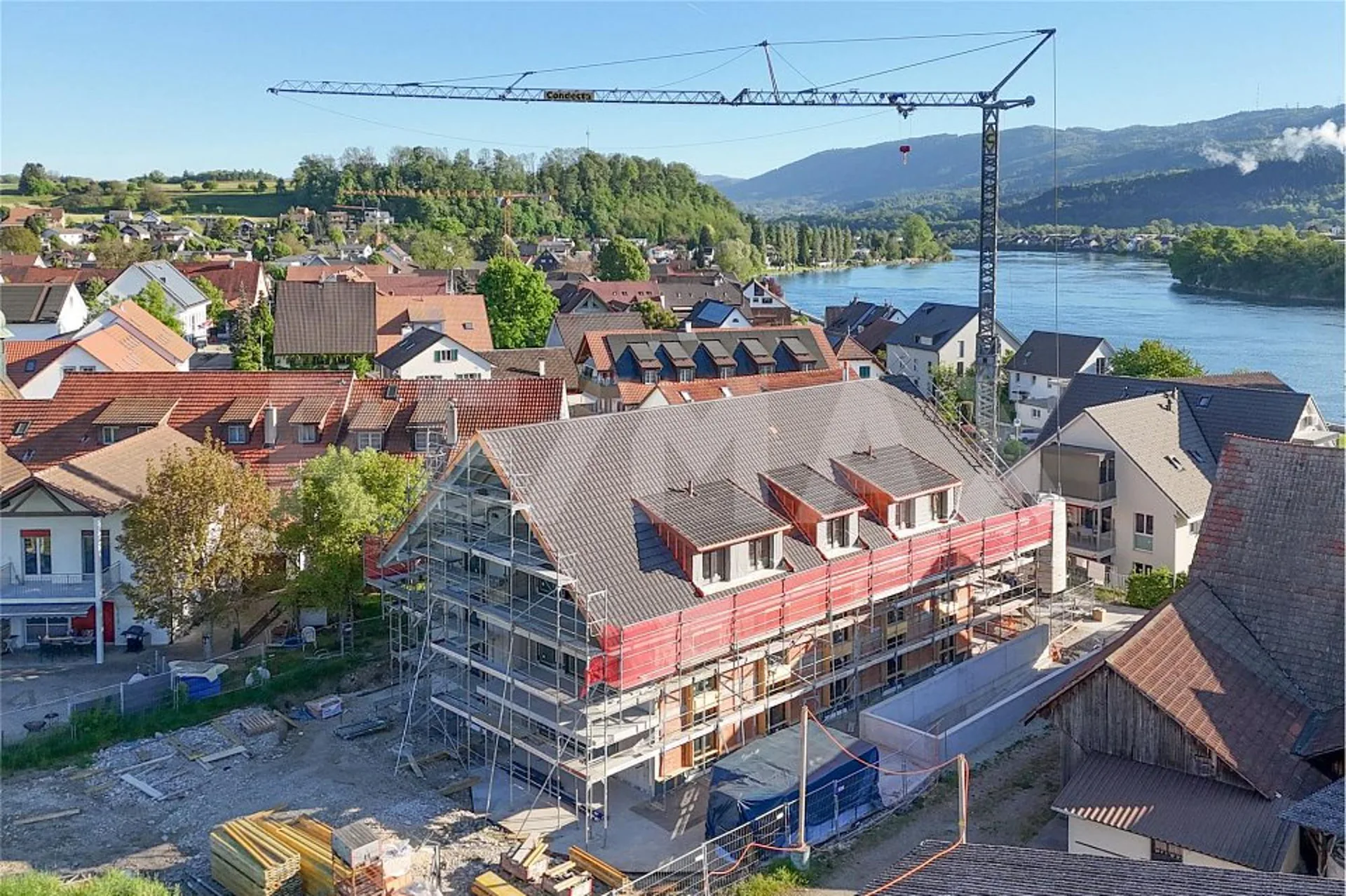 Visitez la construction brute maintenant et emménagez à partir d'octobre