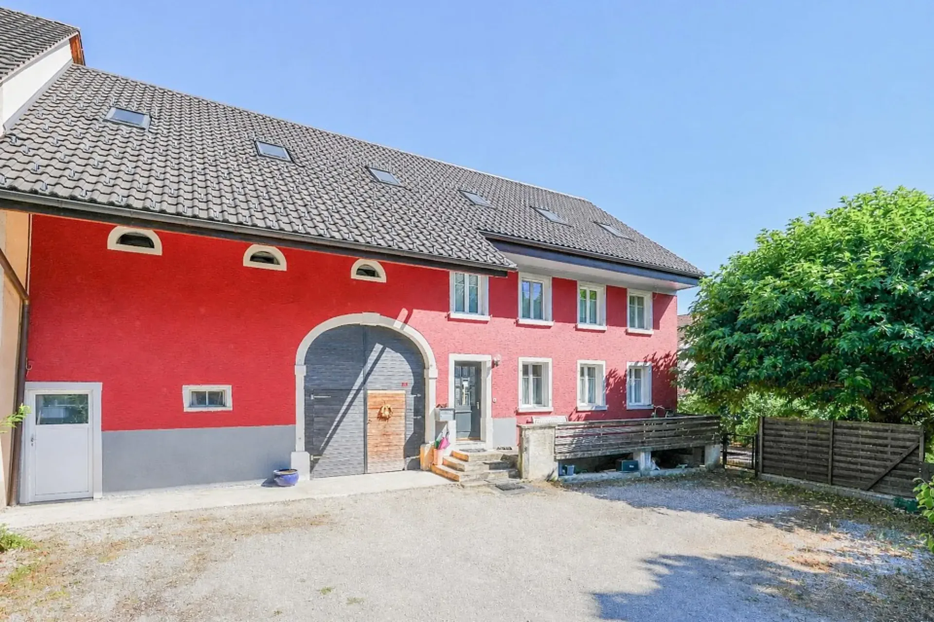 Appartement-maisonnette 4,5 pièces avec grande pièce polyvalente