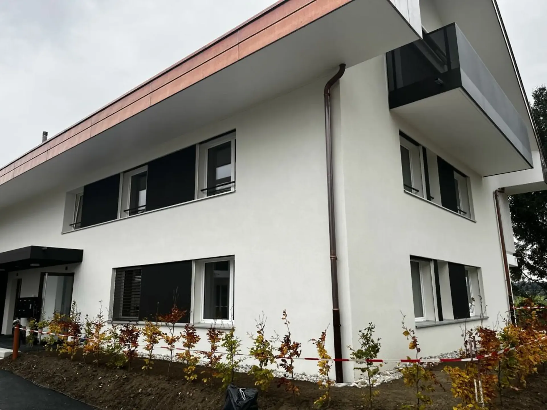 3,5 locali sotto il tetto con balcone e vista libera