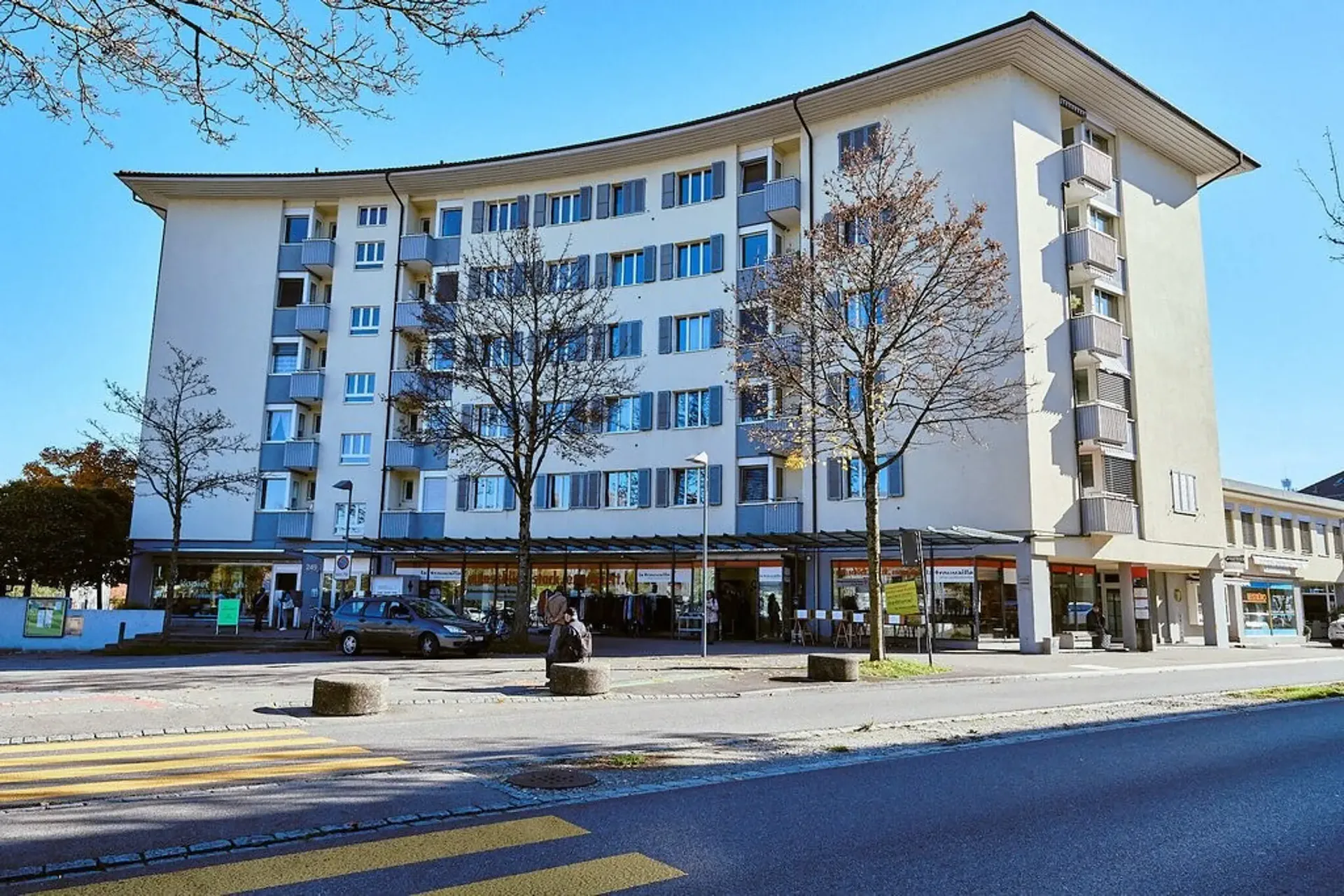Cercasi garage singolo a Liebefeld?