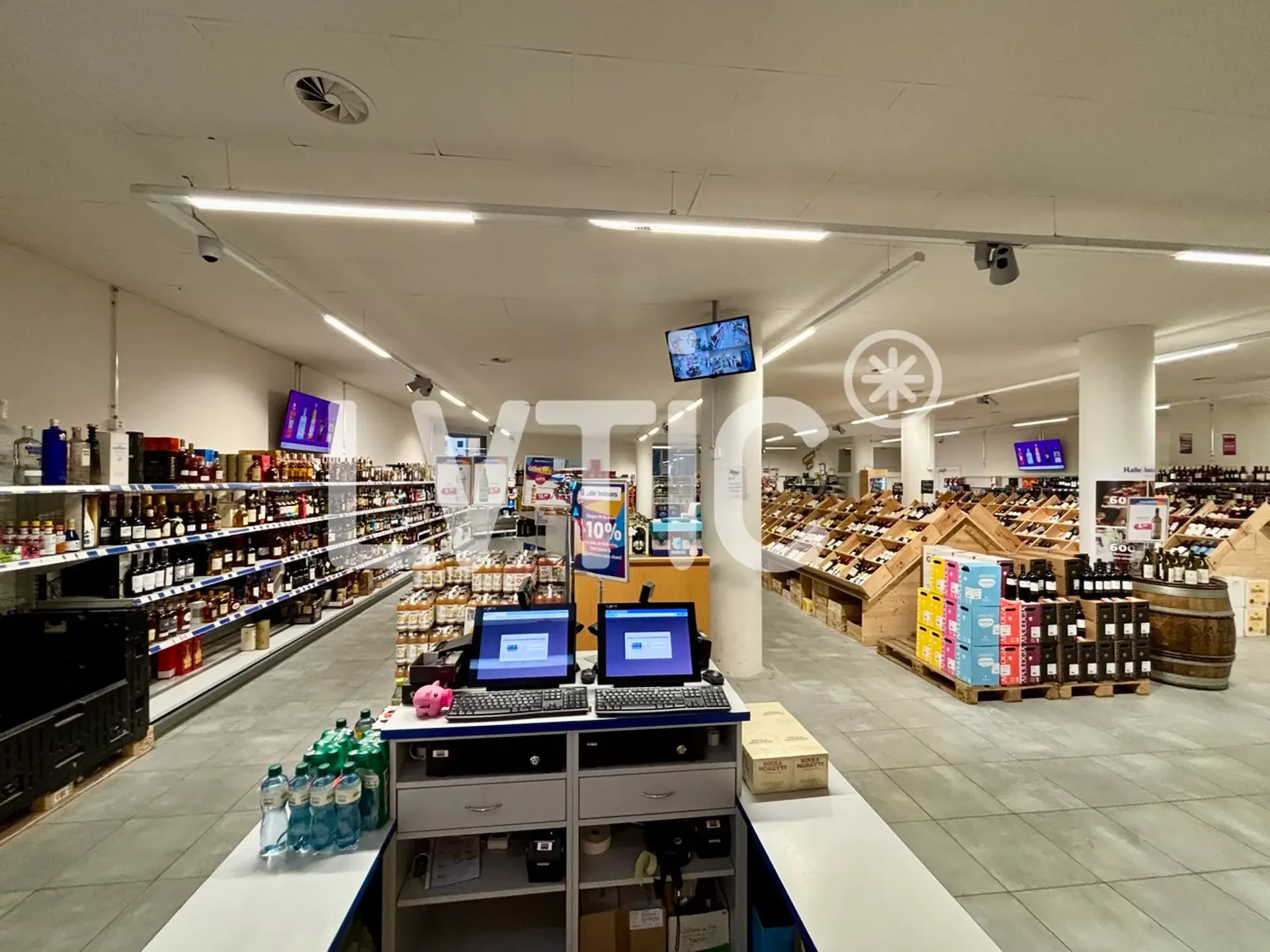 Lokal mit Lager von 400 m2 zur Miete in Chavannes-près-Renens