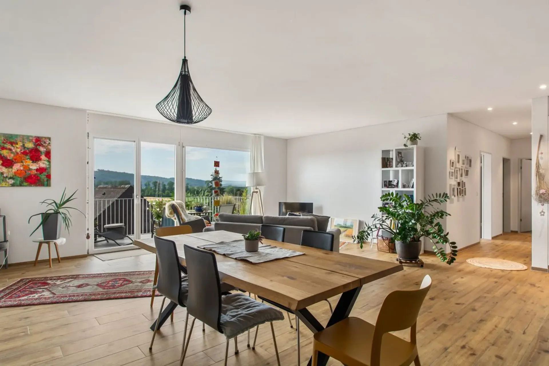 Zeitlose Eleganz trifft Wohnkomfort - 3.5-Zimmer-Wohnung in Meinisberg