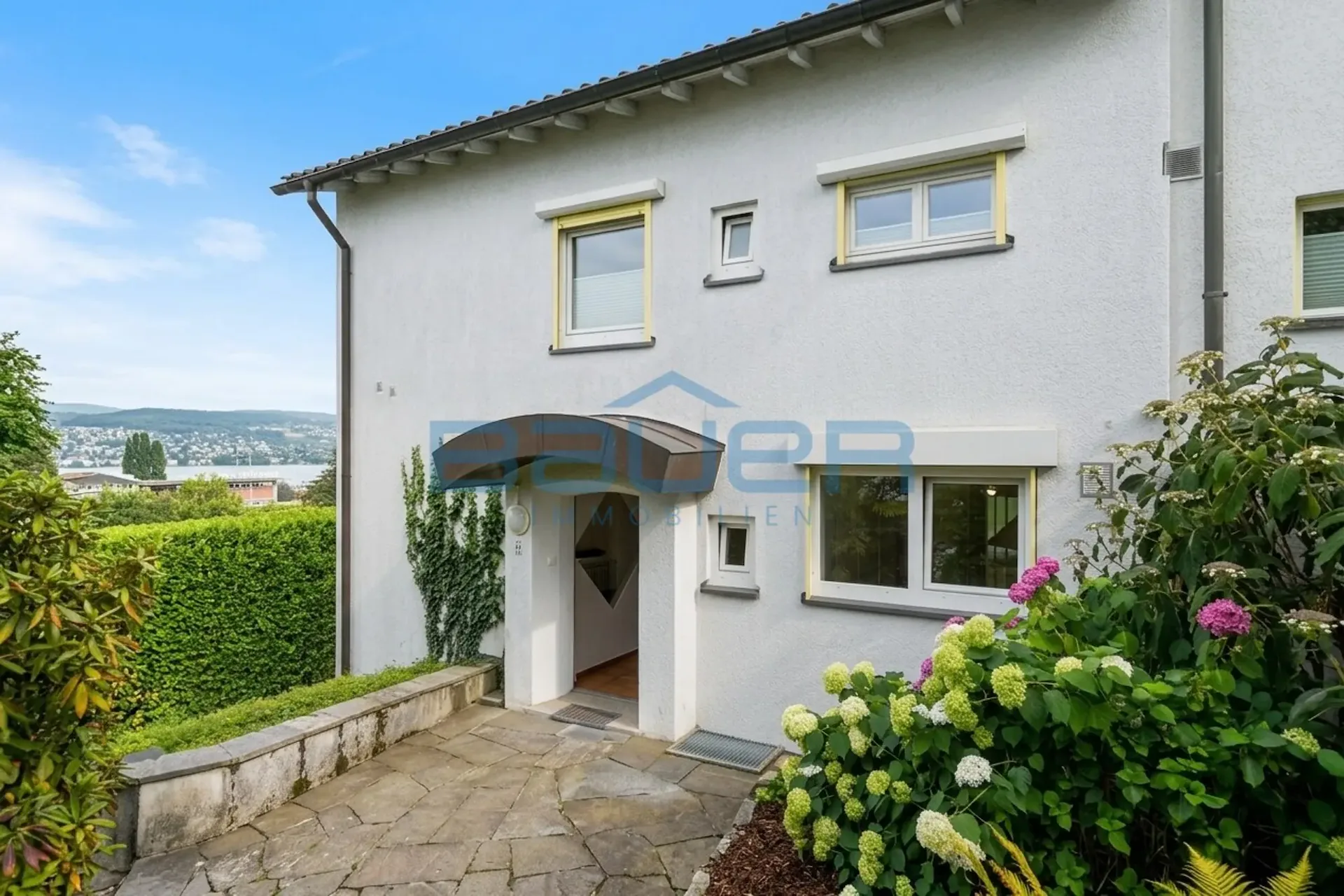 Casa a schiera familiare con vista lago e giardino