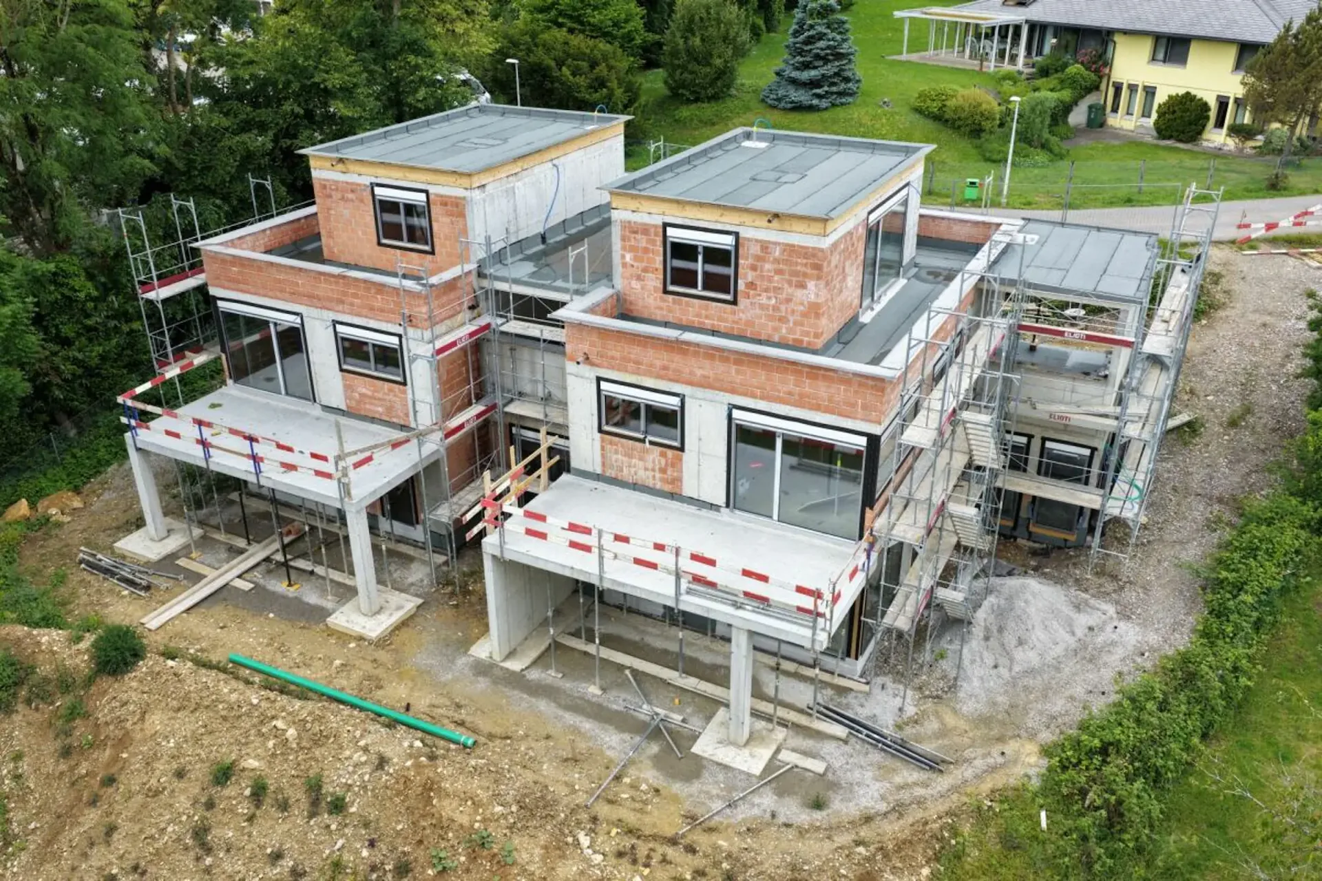 Maison unifamiliale neuve de rêve dans un bel emplacement