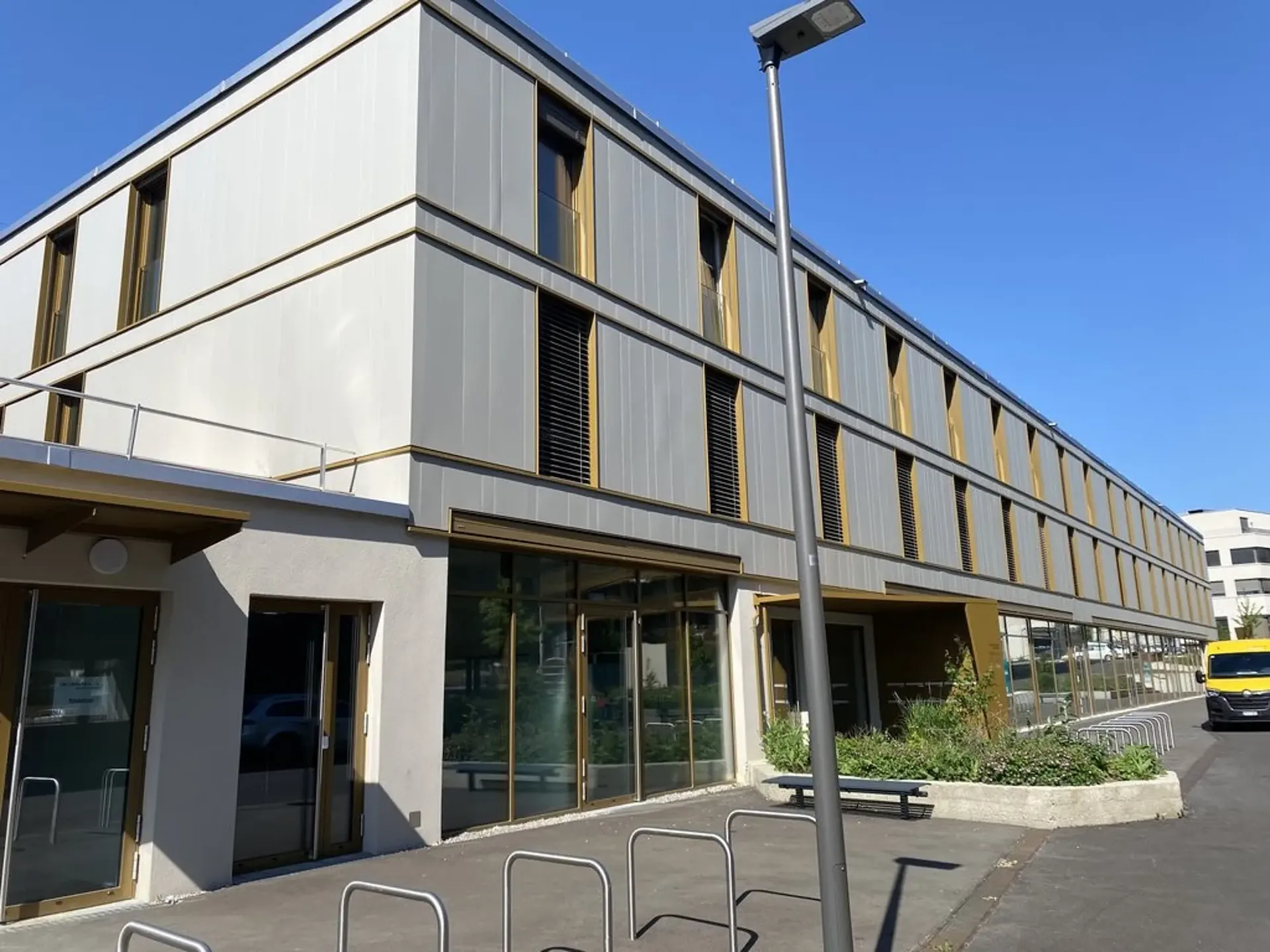 Parkplatz zu vermieten