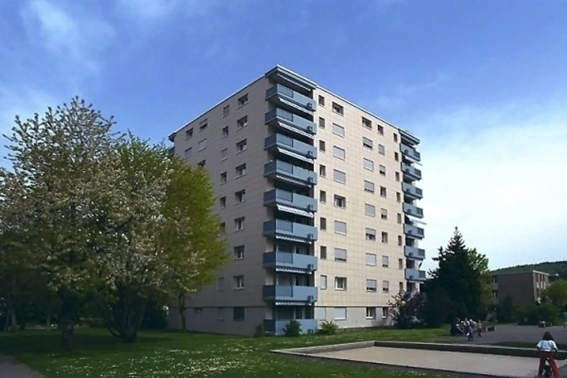 Ruhige Wohnung in Brügg b.Biel in der Nähe der Aare