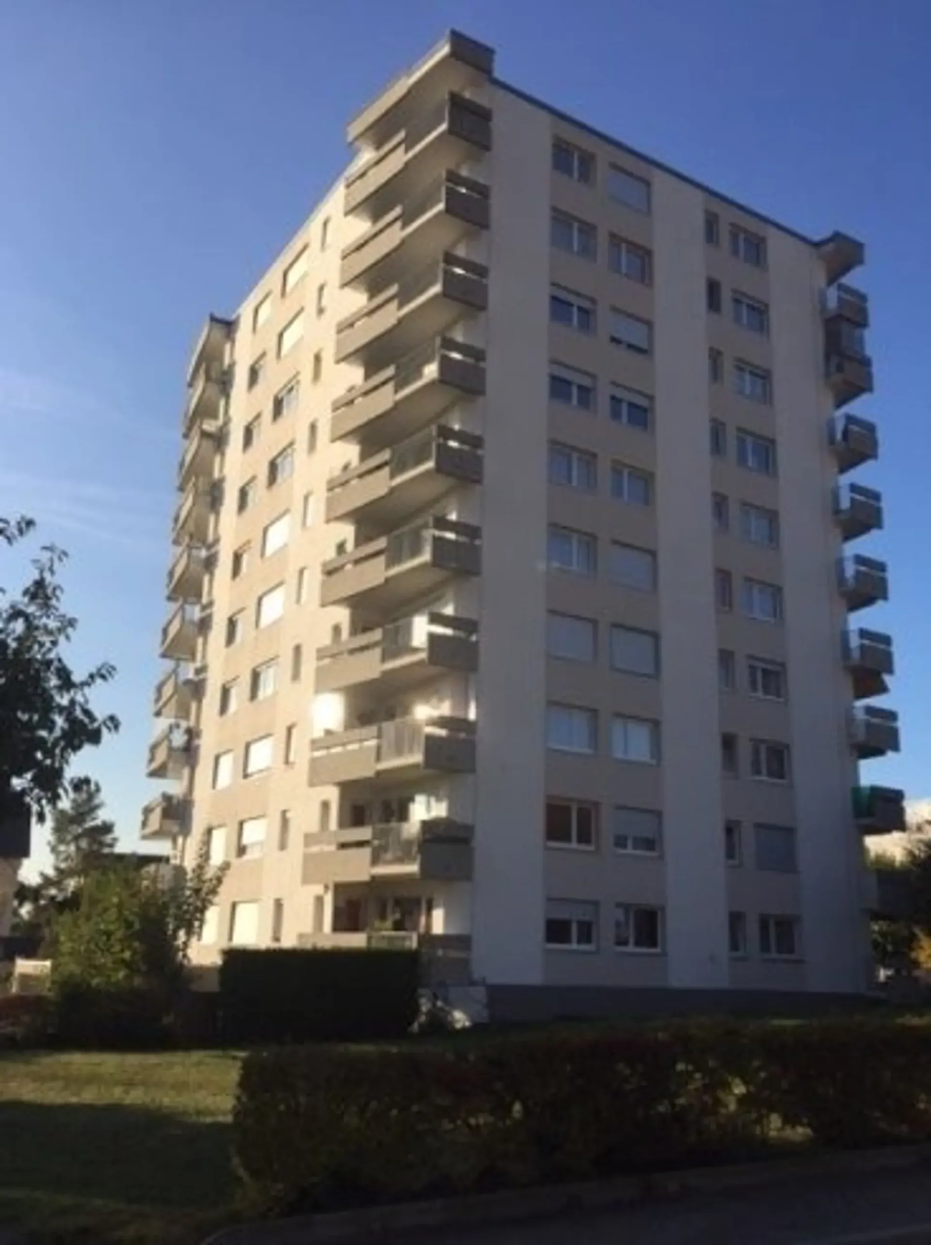 Apartment with a beautiful view of Lake Biel