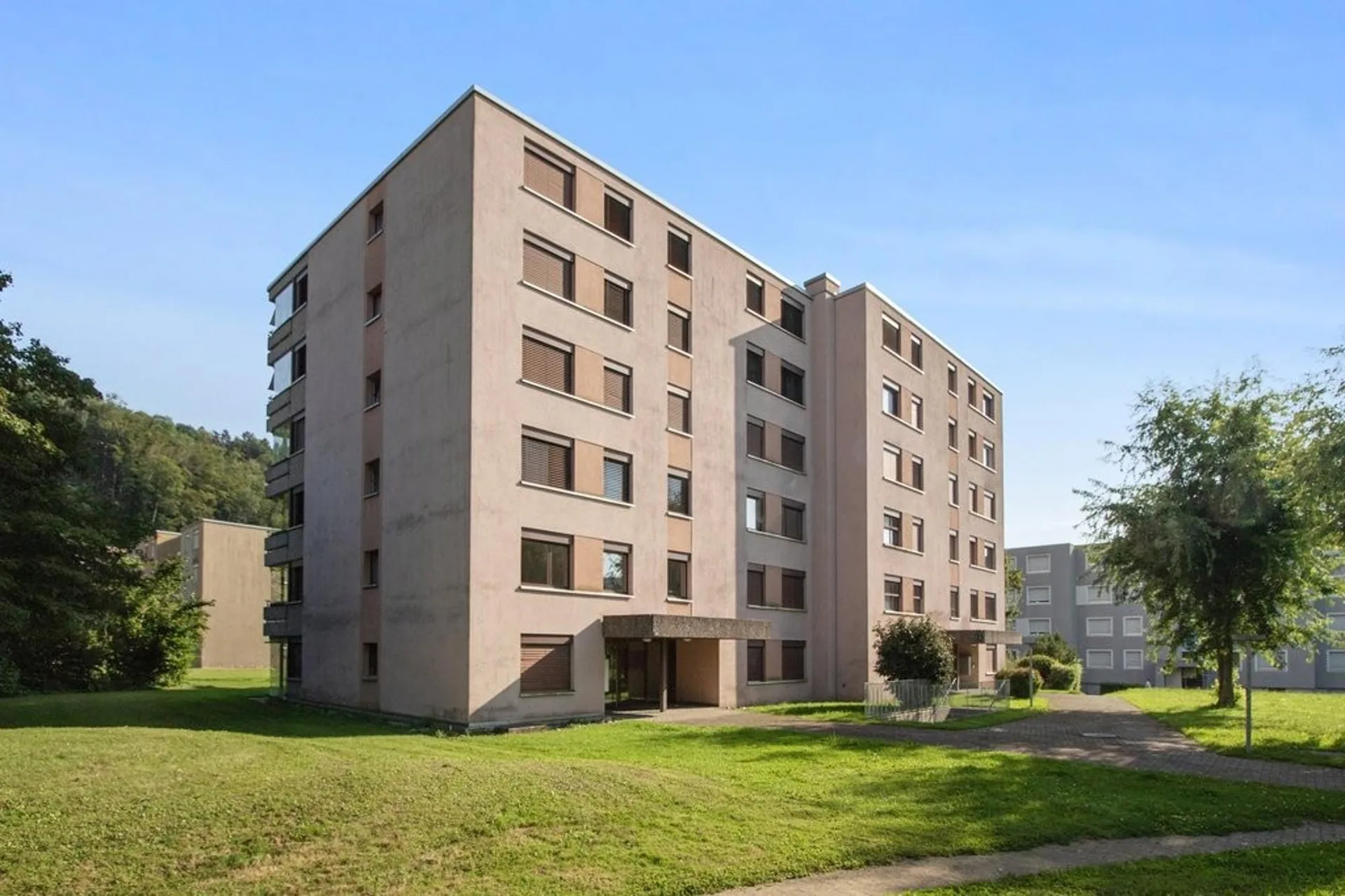 3.5 Zimmer-Wohnung an ruhiger Lage mit TOP Aussicht zu vermieten