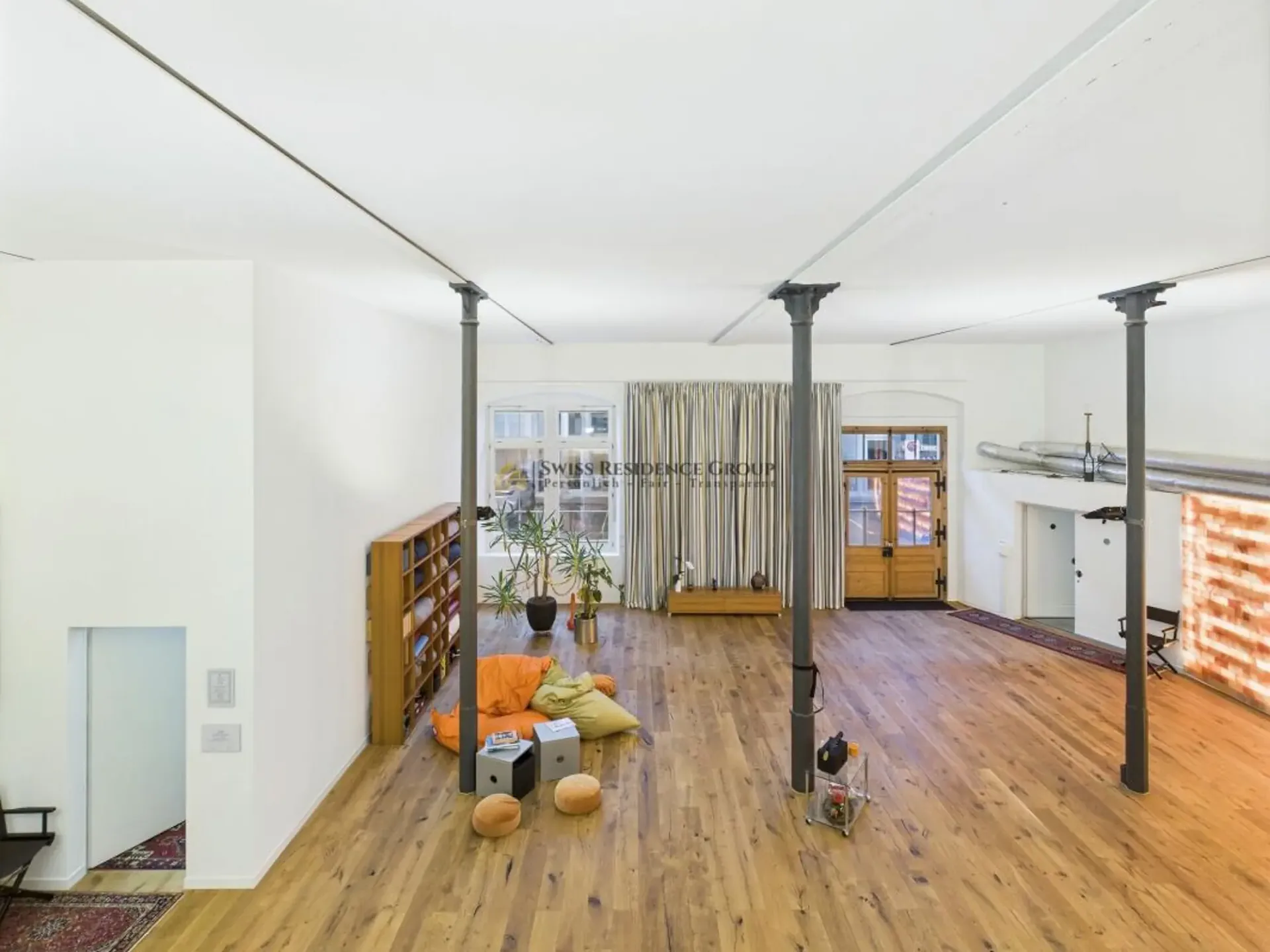 Einzigartige Loft-Gewerbefläche mit 214m2, Galerie und privatem Kino
