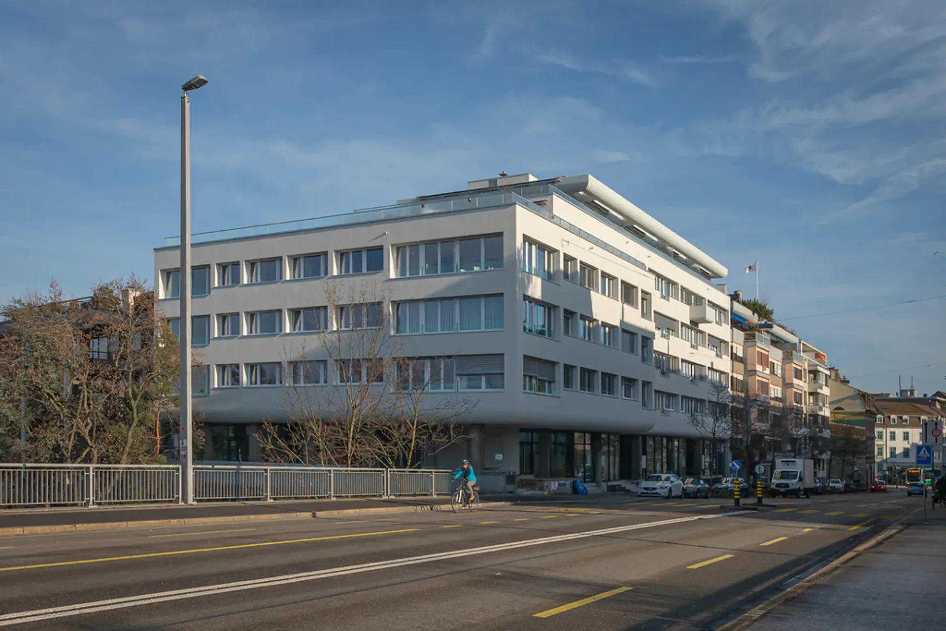 Motorradplatz zu vermieten
