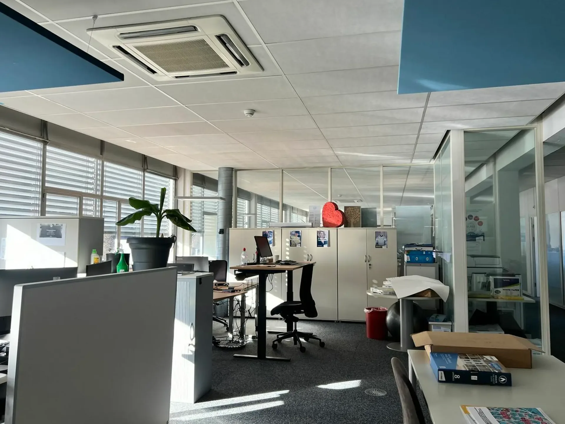 Büros | 100m2 | gute Zugangsmöglichkeiten