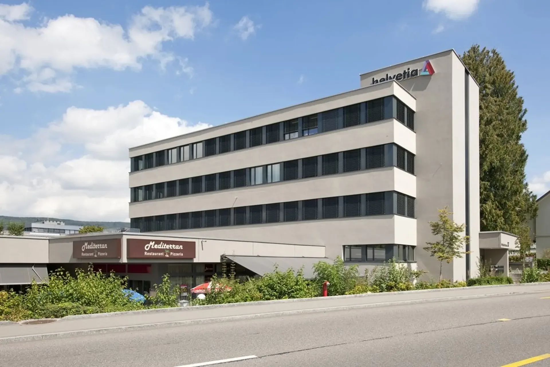 zentral gelegener Büroraum zu vermieten