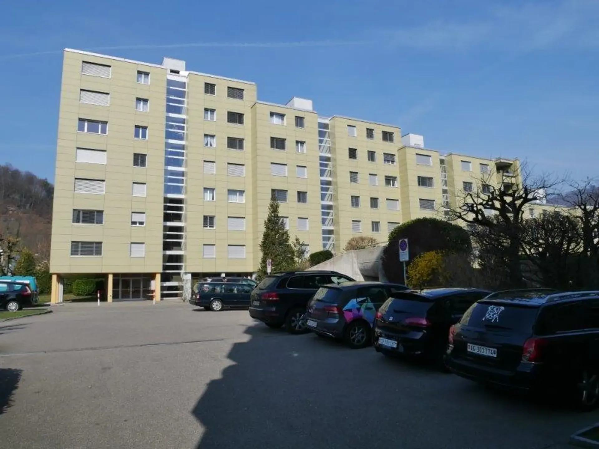 Helles 1-Zimmer-Apartment im 4. OG mit Aussicht in Trimbach
