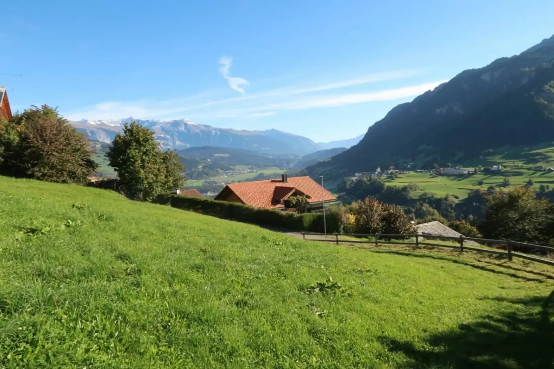 Baugrundstück in Luven als Festwohnsitz