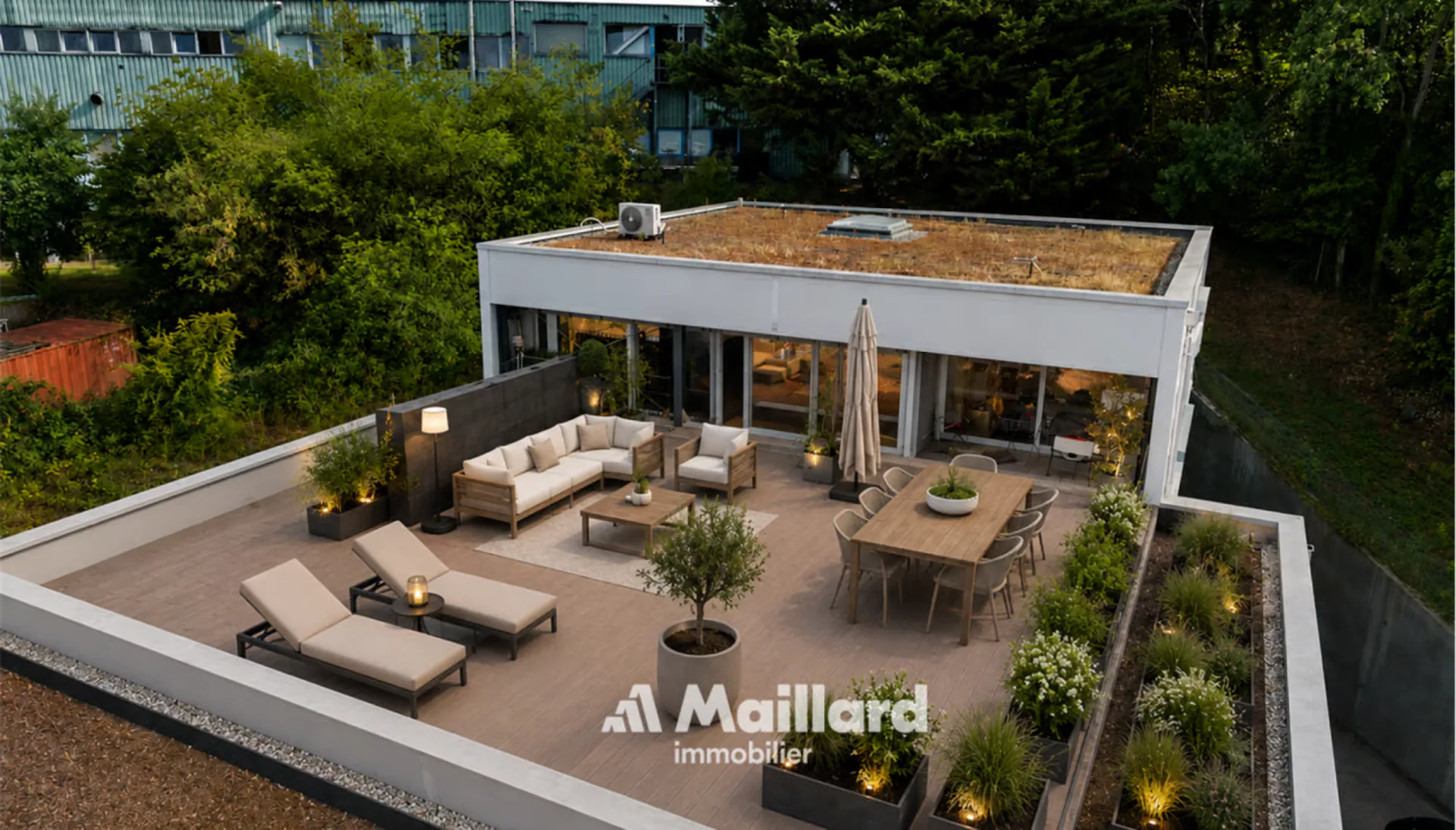 Superb contemporary attic with a private terrace of over 100 m²