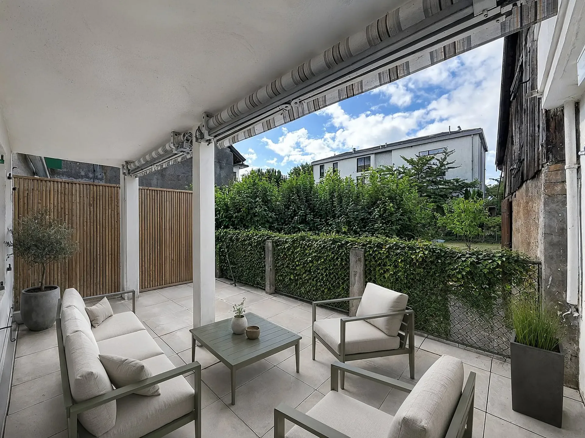 Charming 3.5-room apartment with terrace in Ecublens