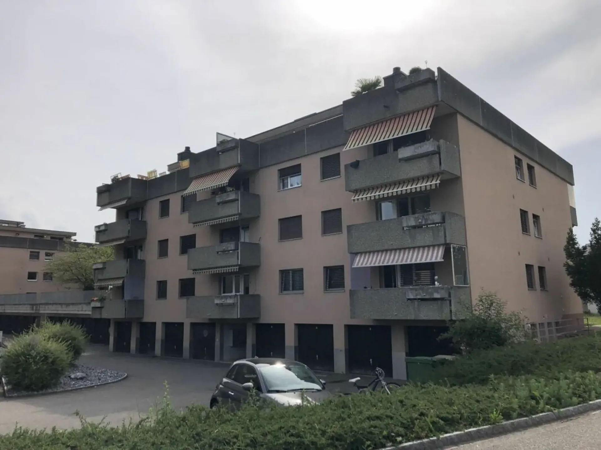 3.5 Zi-Dachwohnung, Lift, top Aussicht