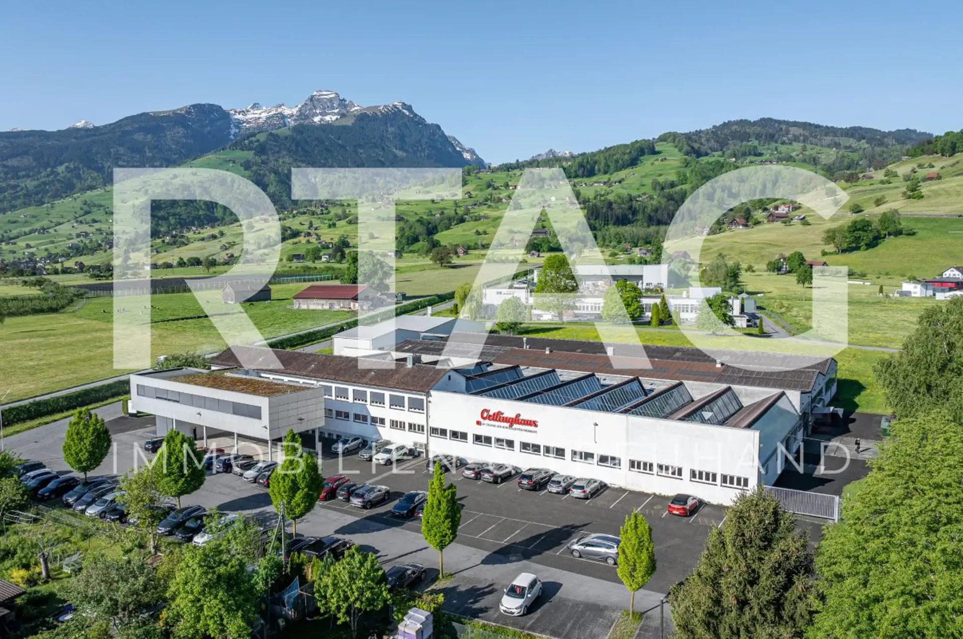Gewerbeliegenschaft mit Baulandreserve