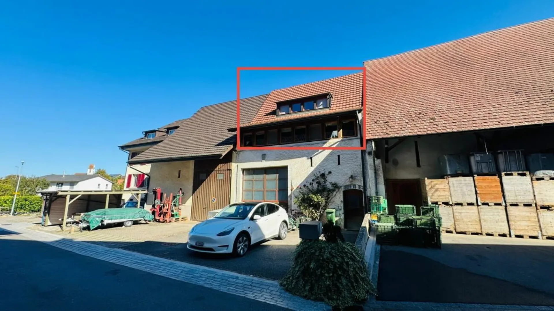 Helle 3.5-Zimmer Maisonette Wohnung auf zwei Etagen mit 2 Bädern und Parkplatz