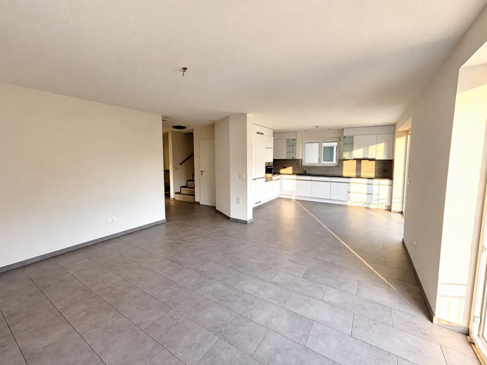 Tavannes, magnifico duplex di 5.5 locali al 1°/2° piano con balcone