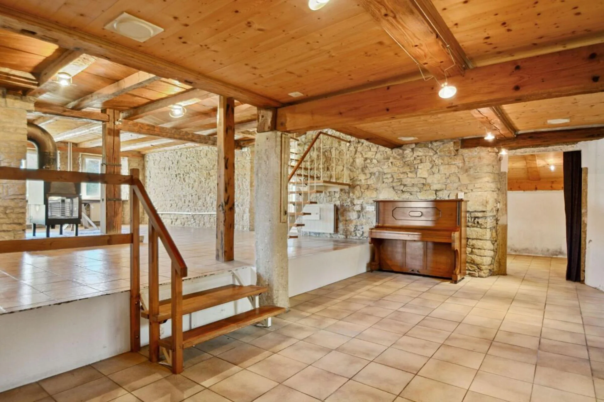 Das Noirmont, charmantes Bauernhaus mit Baugrundstück