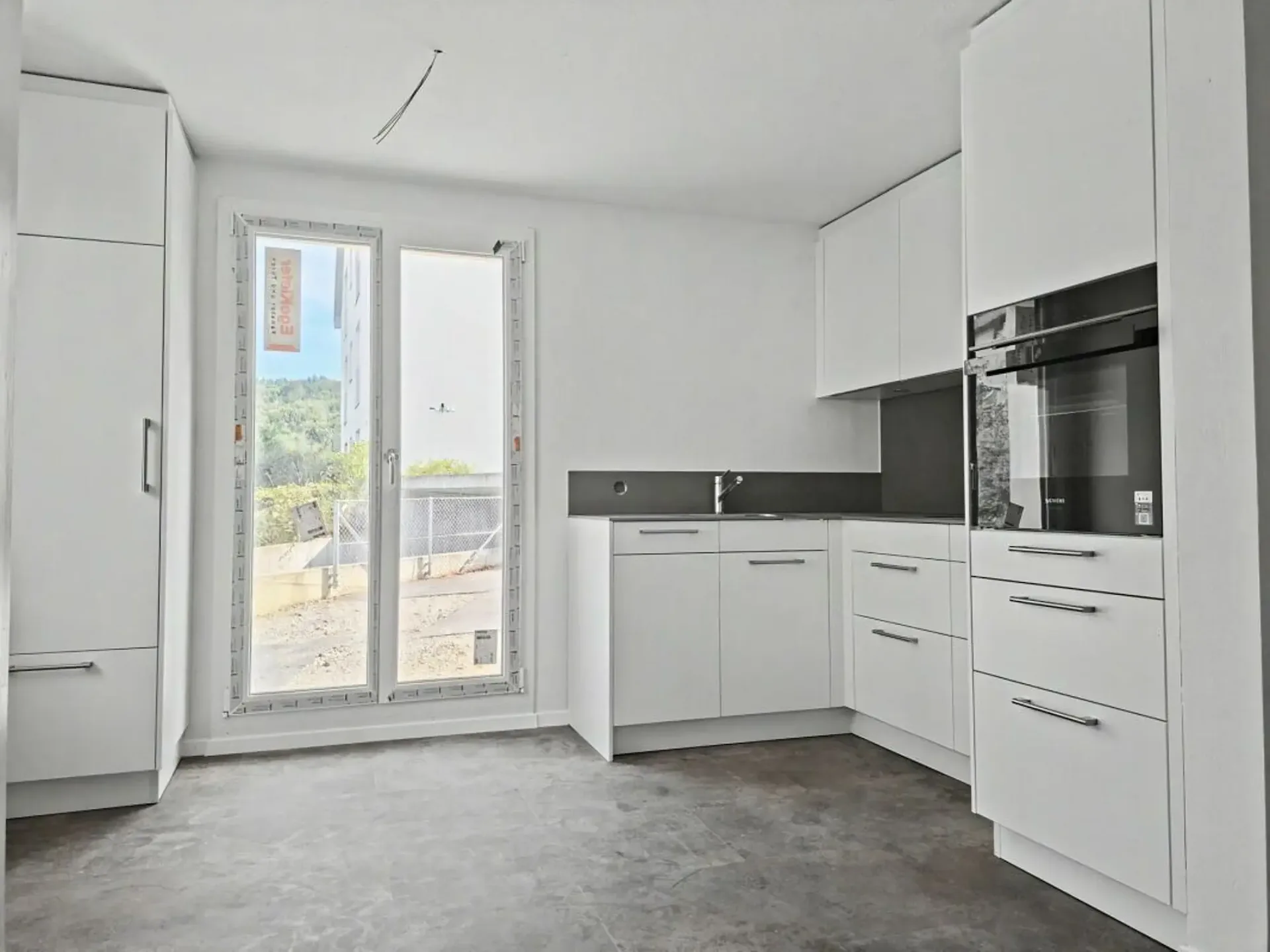Top renovated 2.5-room apartment