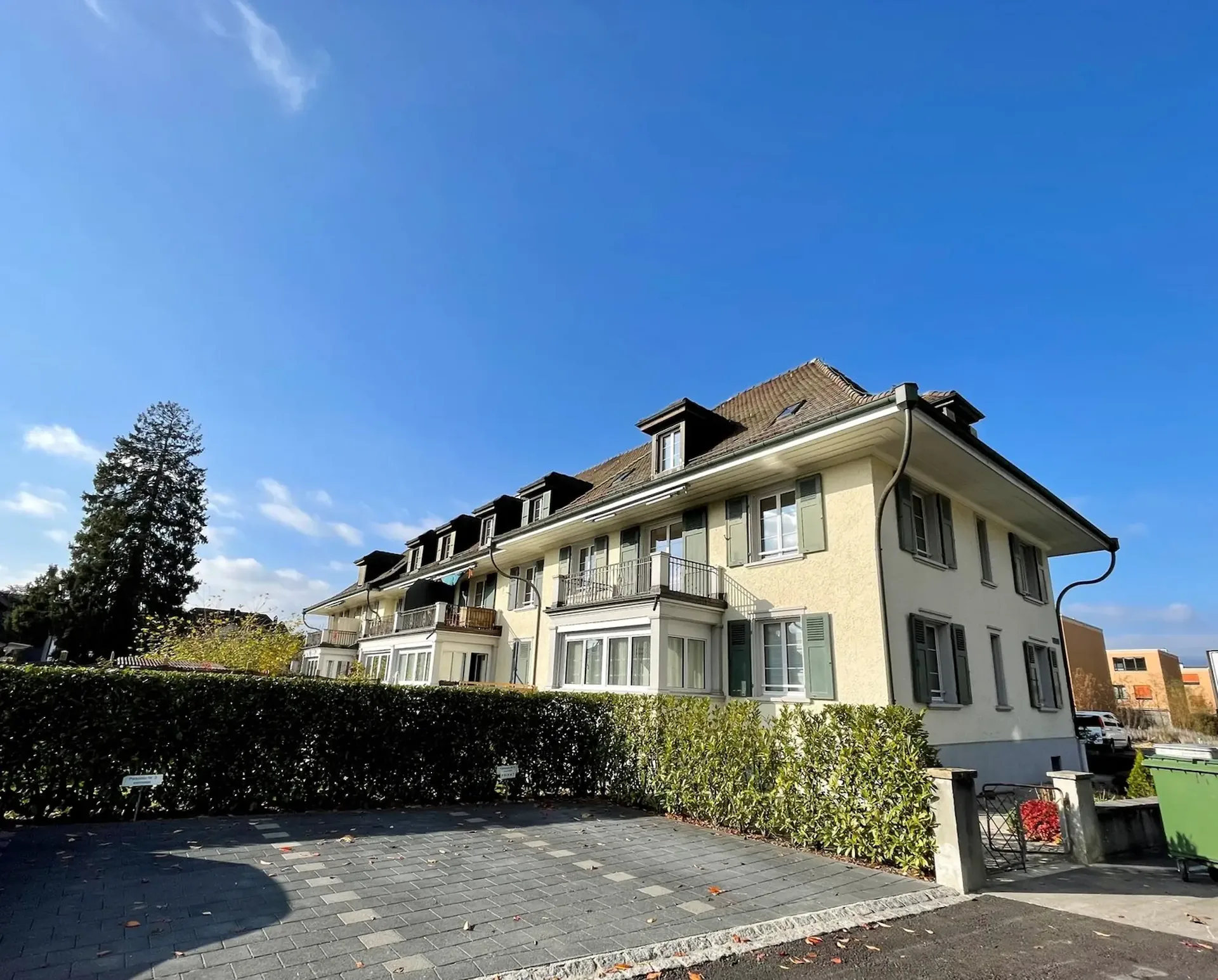 Schöne Altbauwohnung mit Charme an zentraler Lage