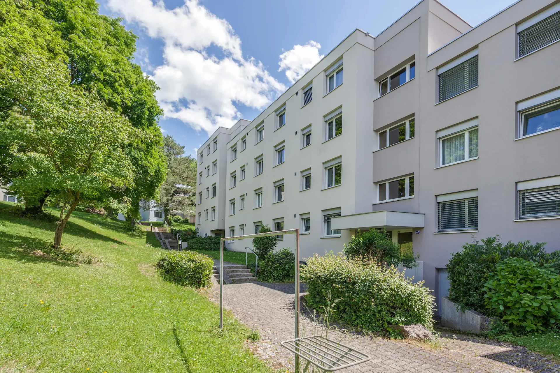 Einstellplatz zu vermieten!