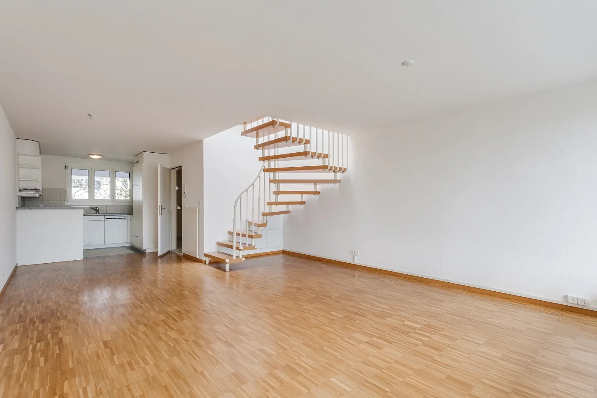 Maisonette-Wohnung mit grosser Terasse!