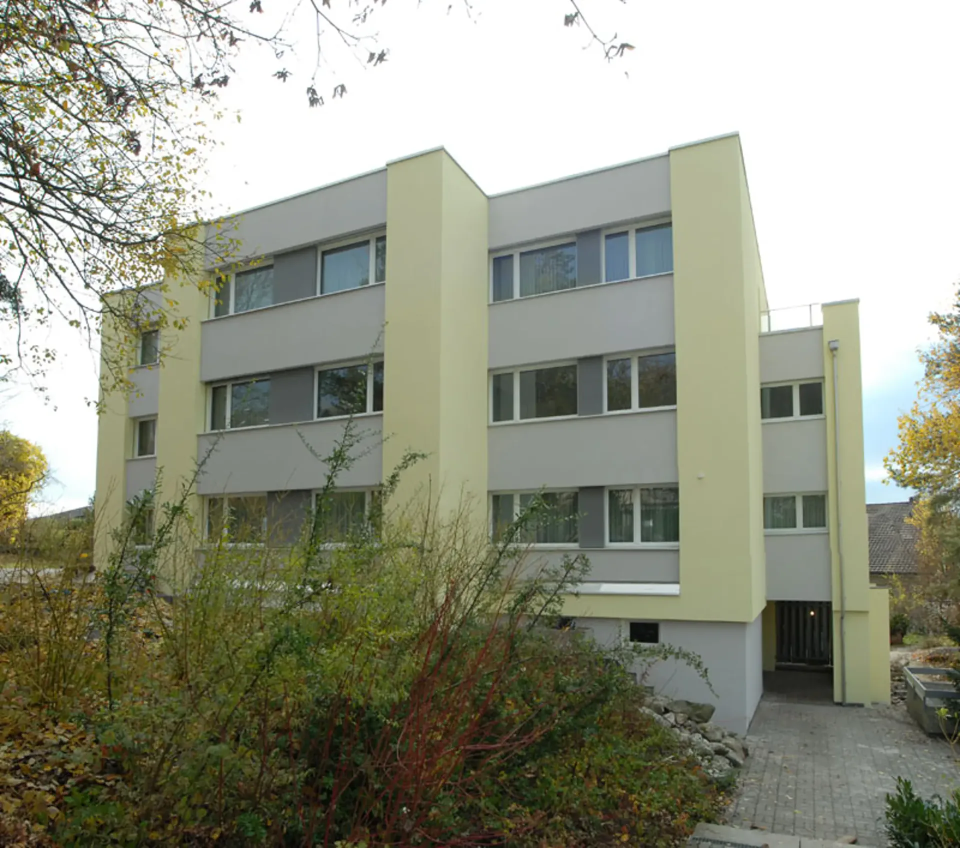 Aussenparkplatz zu vermieten!